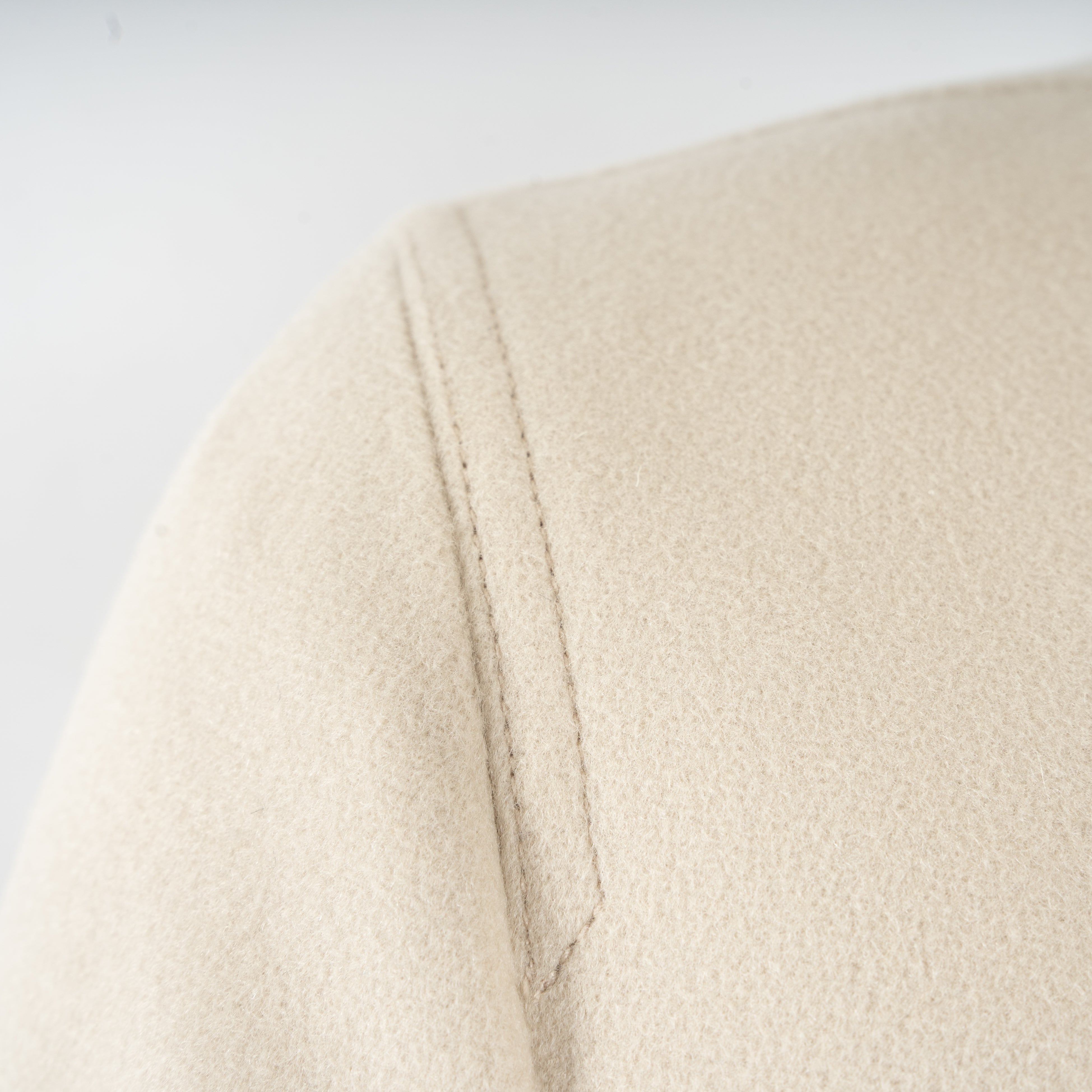 Lardini Mantel Crème