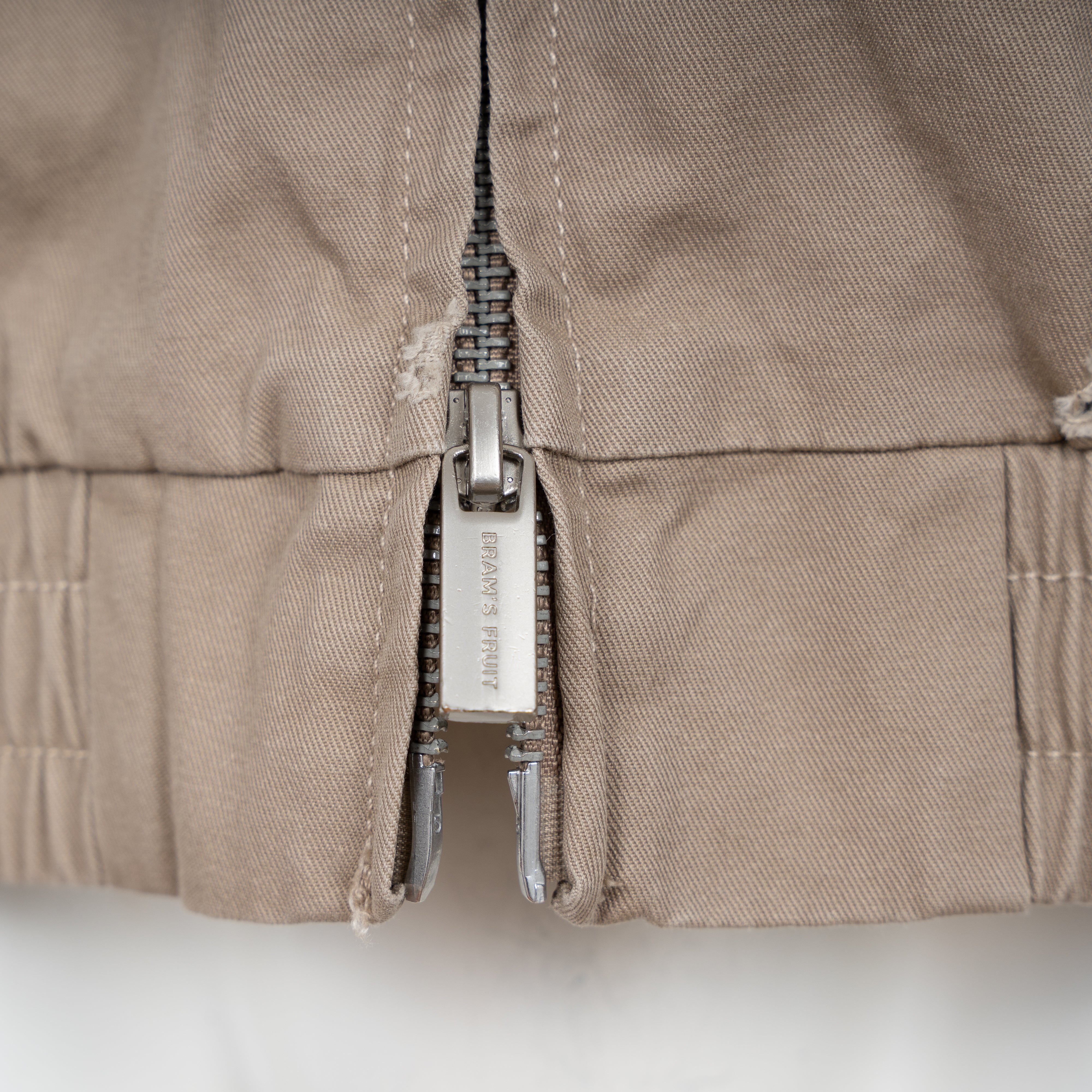 Bram's Fruit Jack Zand | Script Logo Distressed