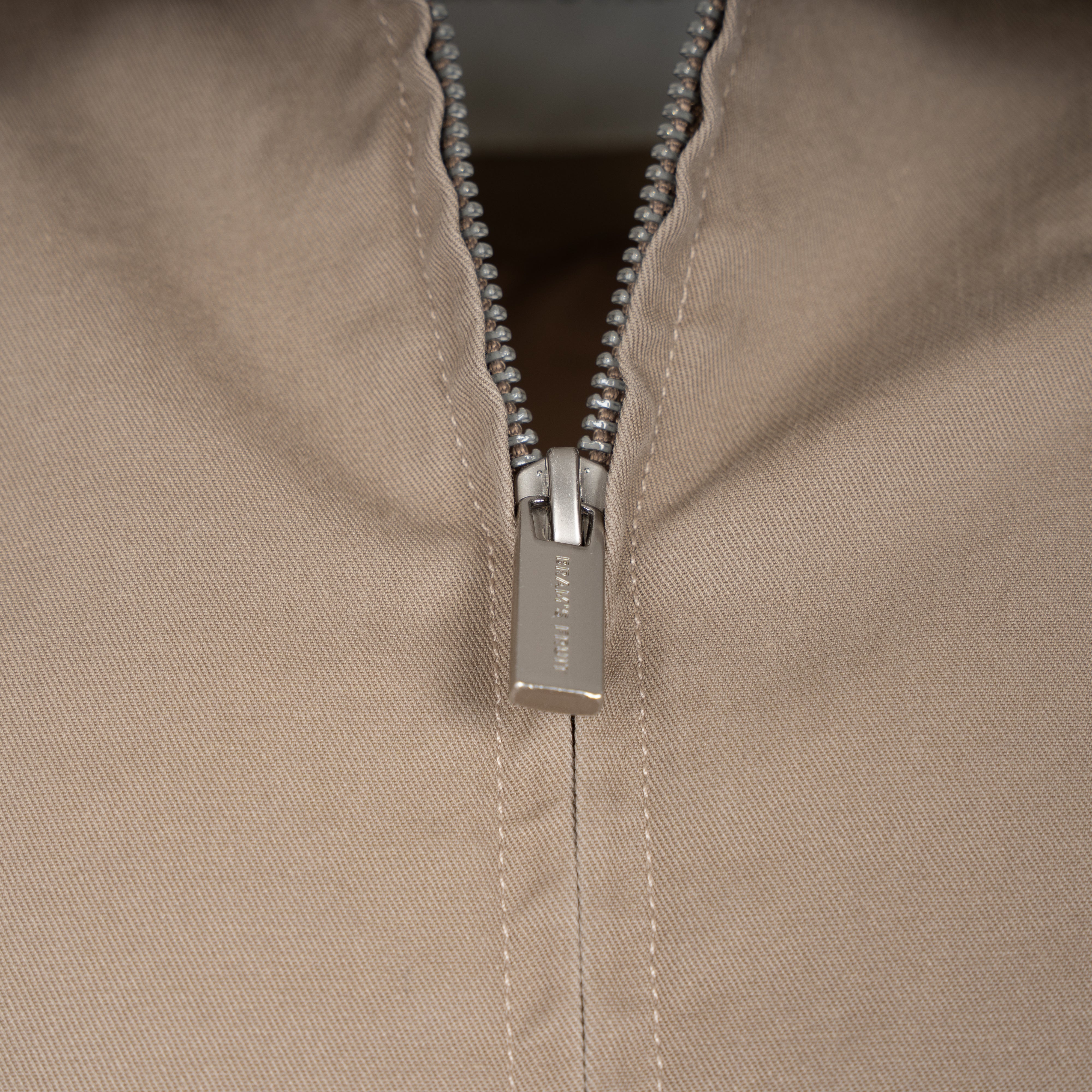 Bram's Fruit Jack Zand | Script Logo Distressed