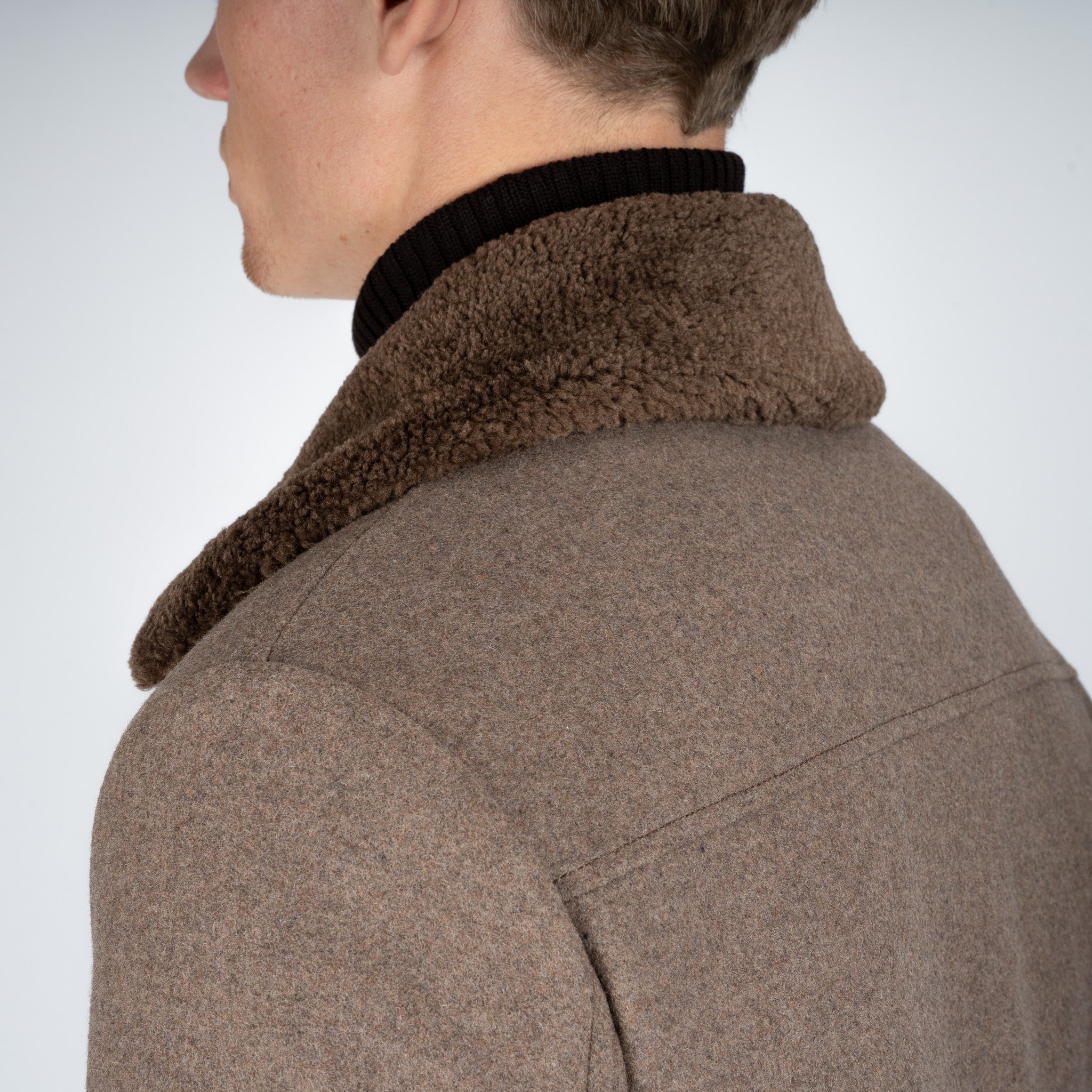 SEVEN DIALS Bomberjack Bruin | John