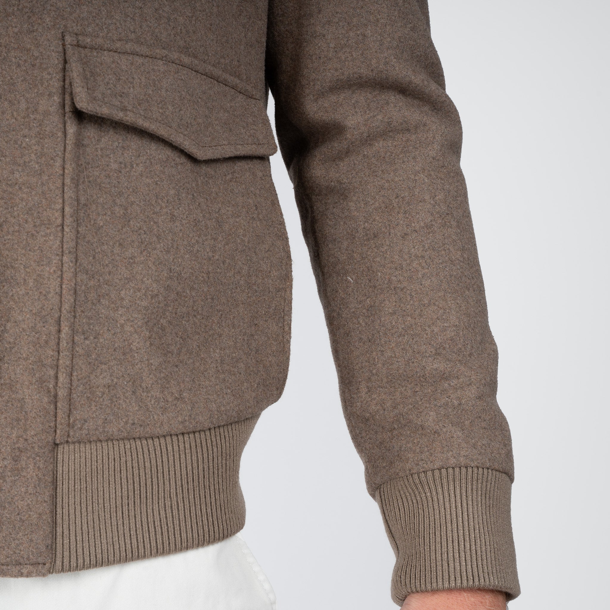 SEVEN DIALS Bomberjack Bruin | John