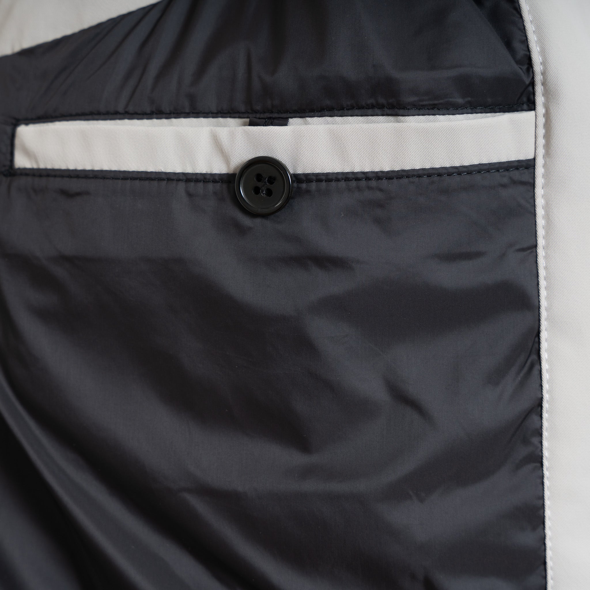 Genti Bodywarmer Beige | Water Repellent