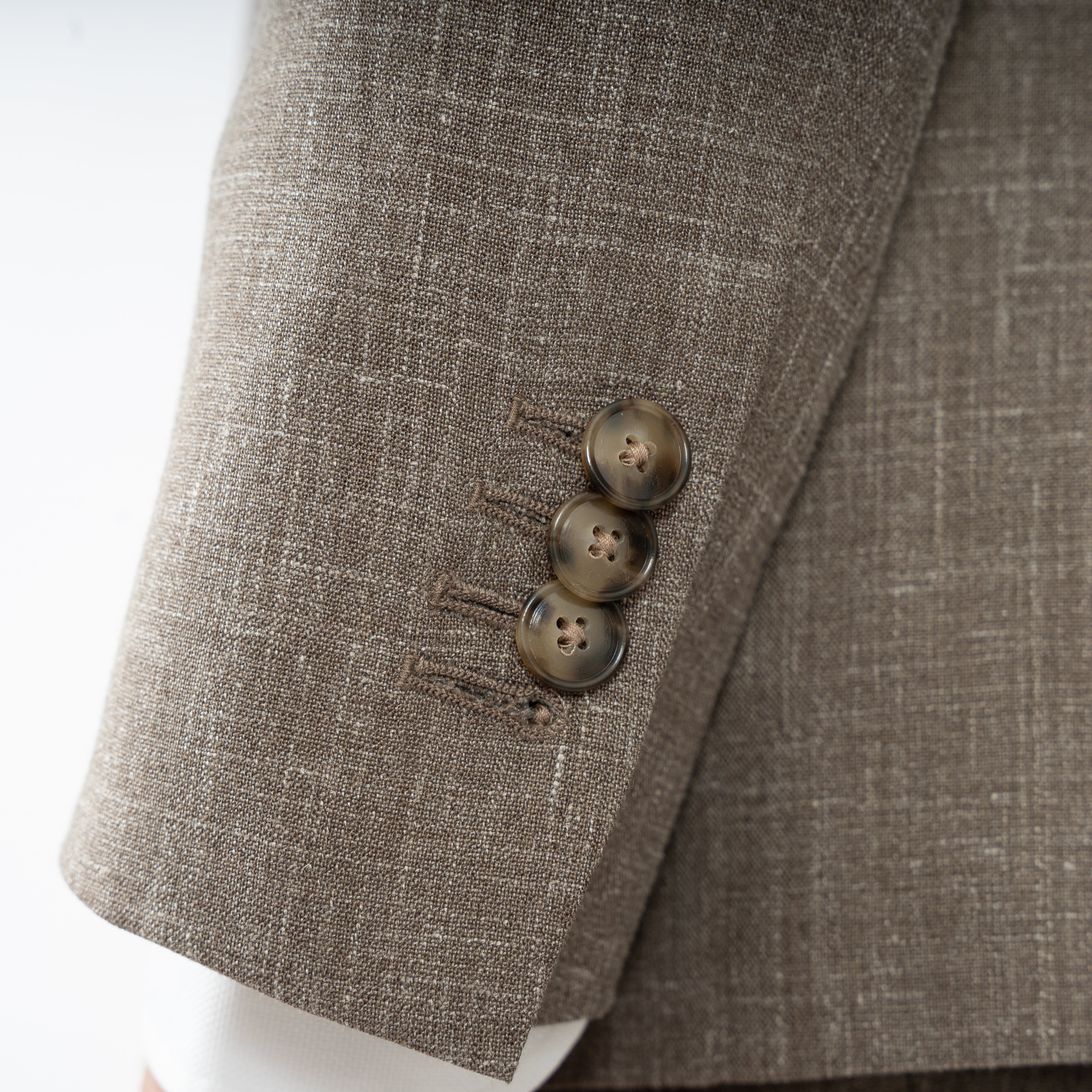 Munro Pak Beige | Loro Piana Summertime