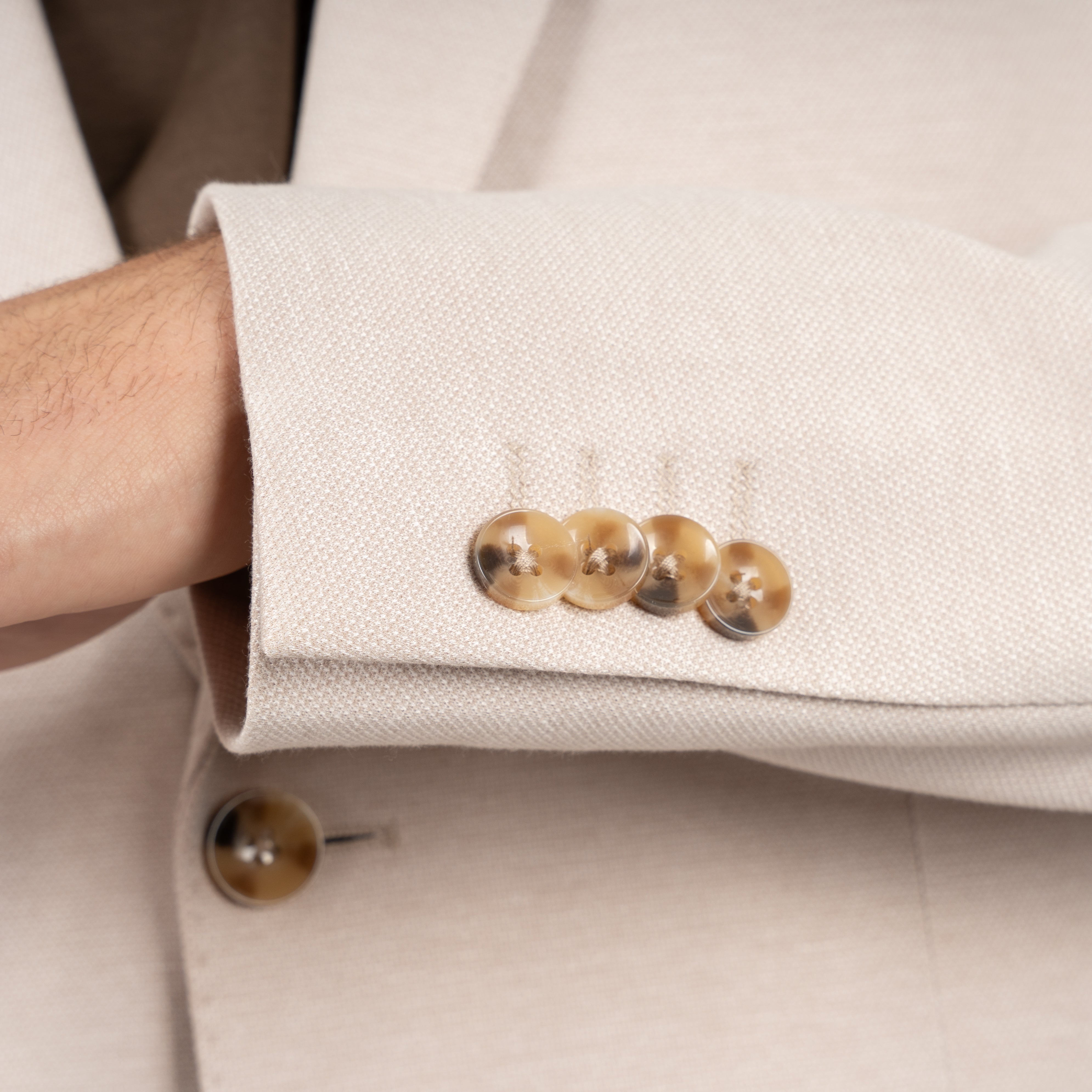SEVEN DIALS Colbert Beige | Blakely