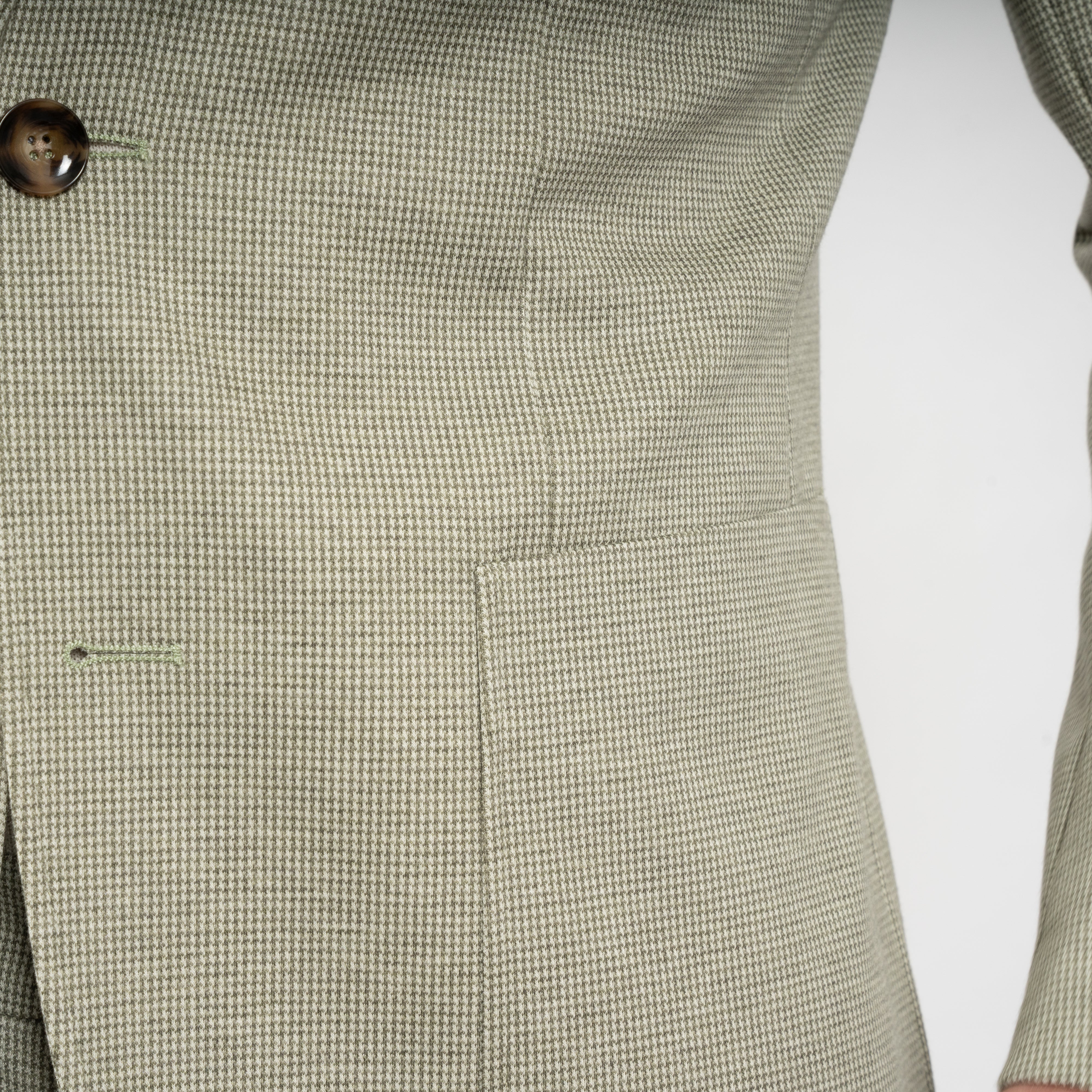 SEVEN DIALS Colbert Lichtgroen | Brandley