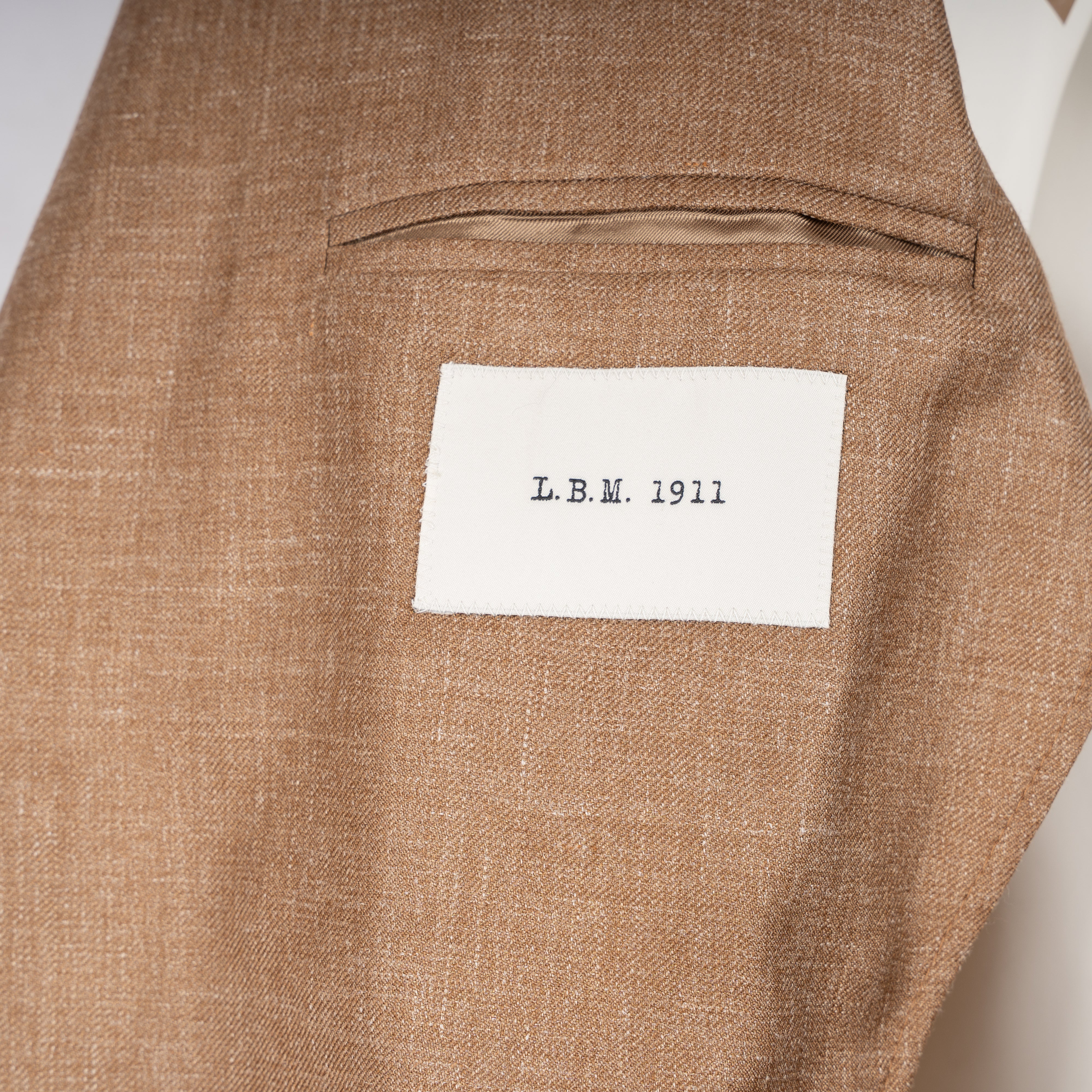 L.B.M. 1911 Colbert Camel | Linnen & Silk