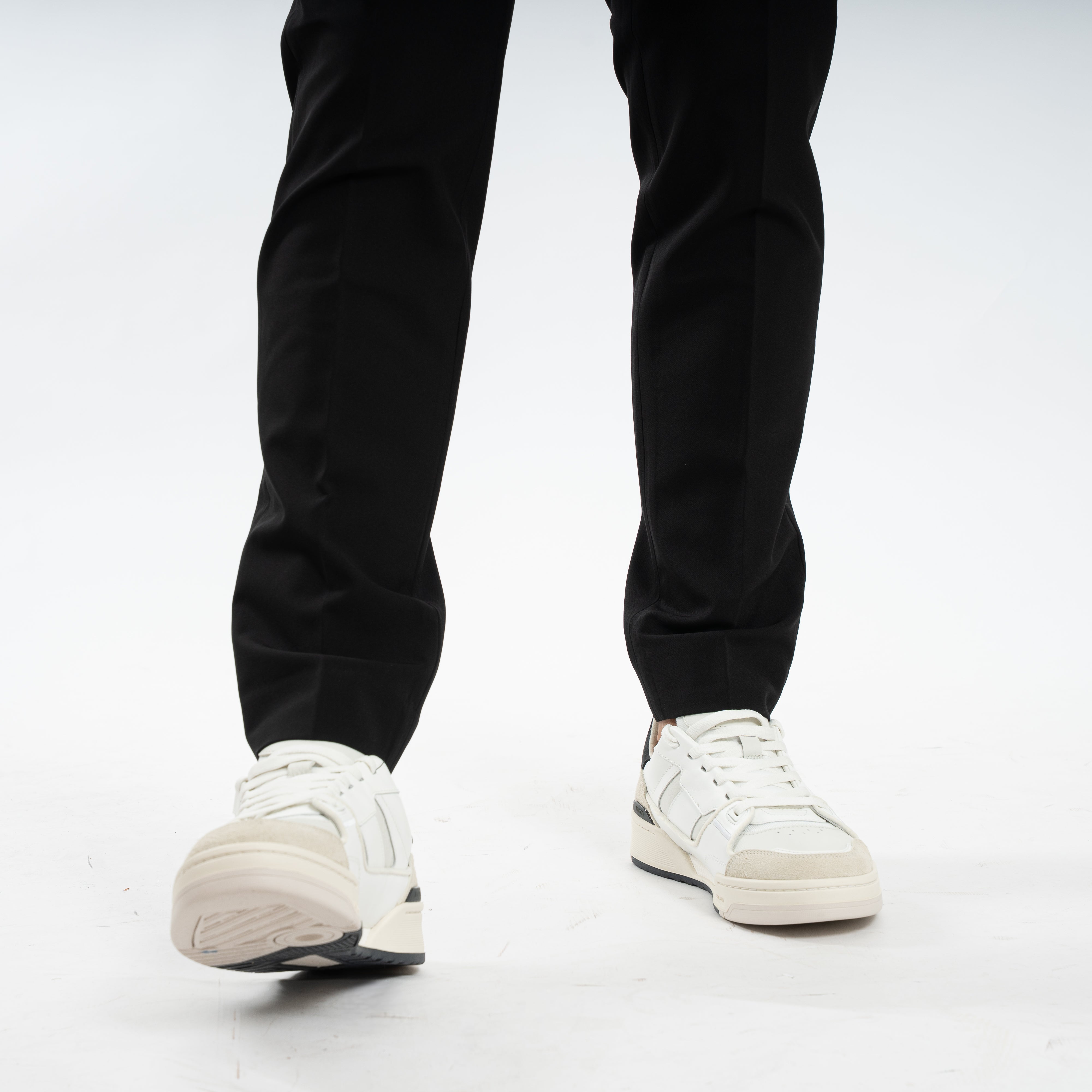 SEVEN DIALS Chino Zwart | Mayson