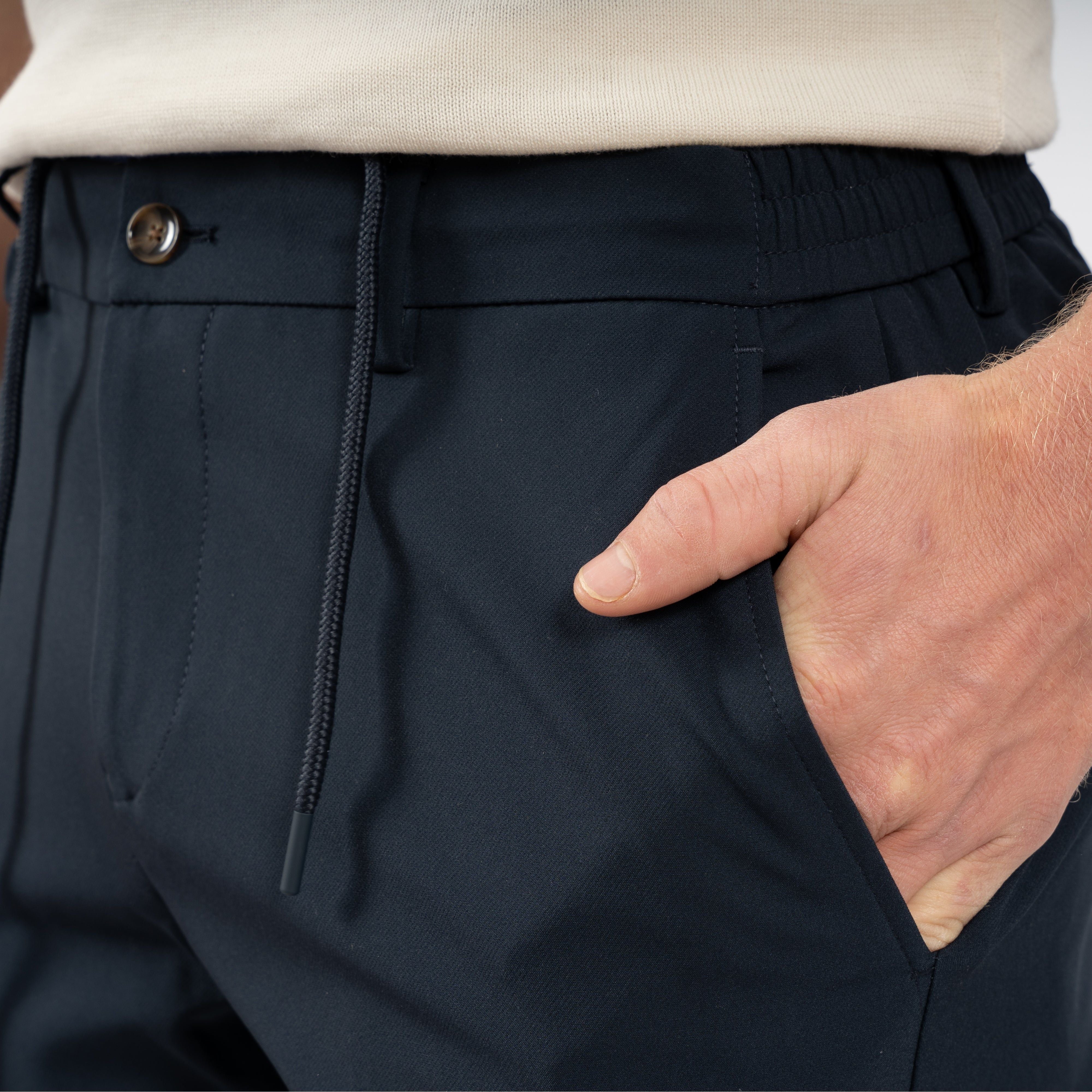 SEVEN DIALS Chino Blauw | Mayson
