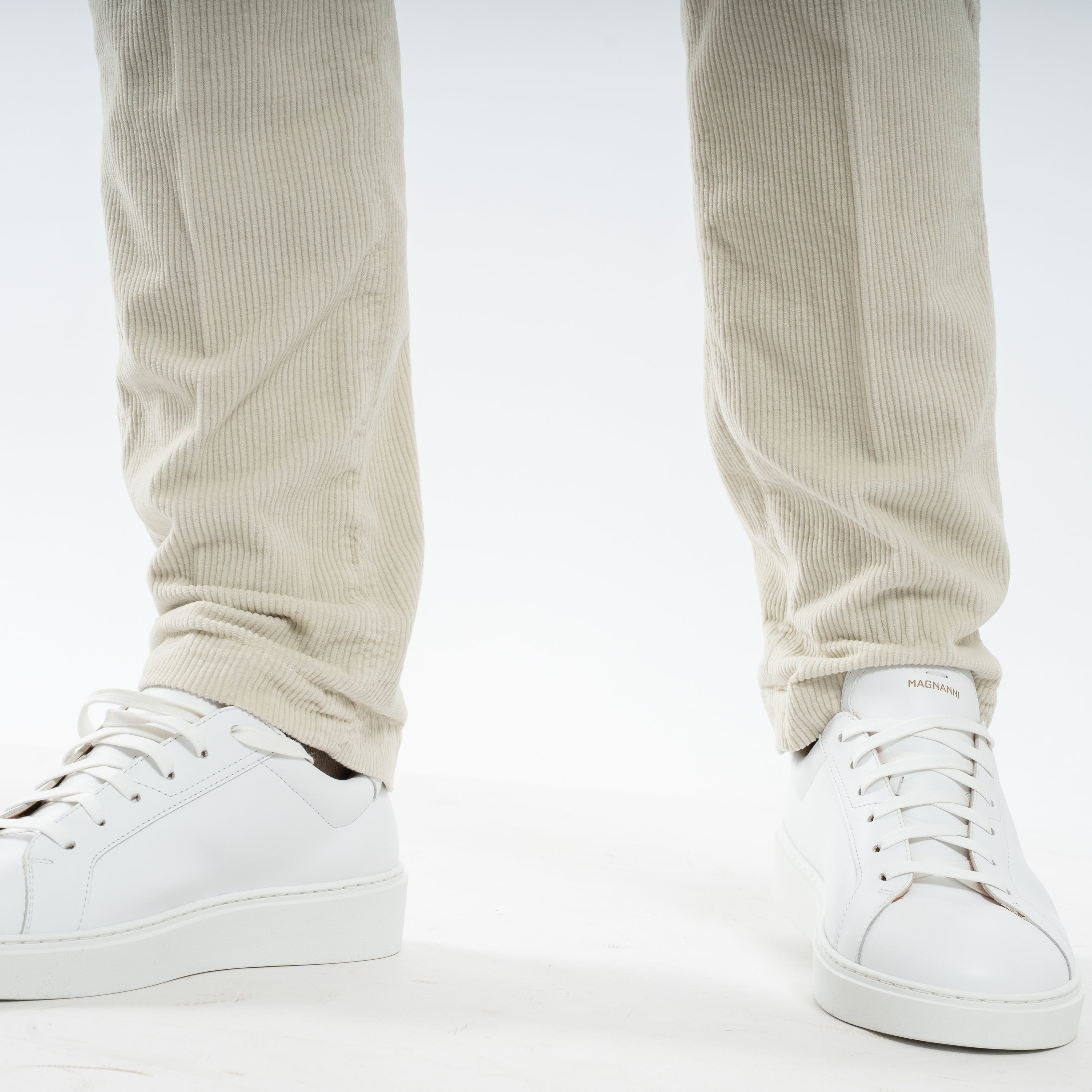 Mason's Corduroy Chino Zand | Torino