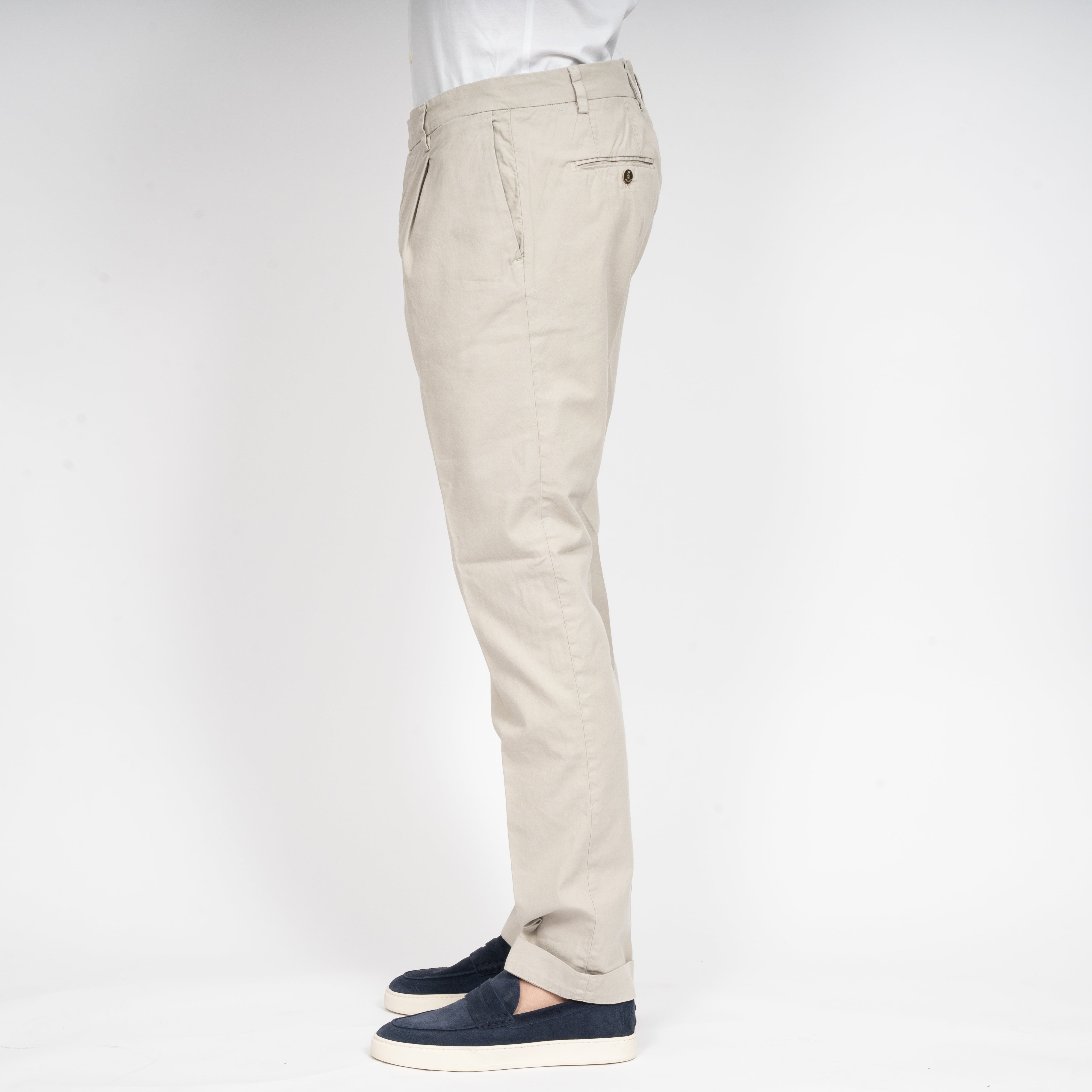 Mason's Chino met Bandplooi Beige | New York Time