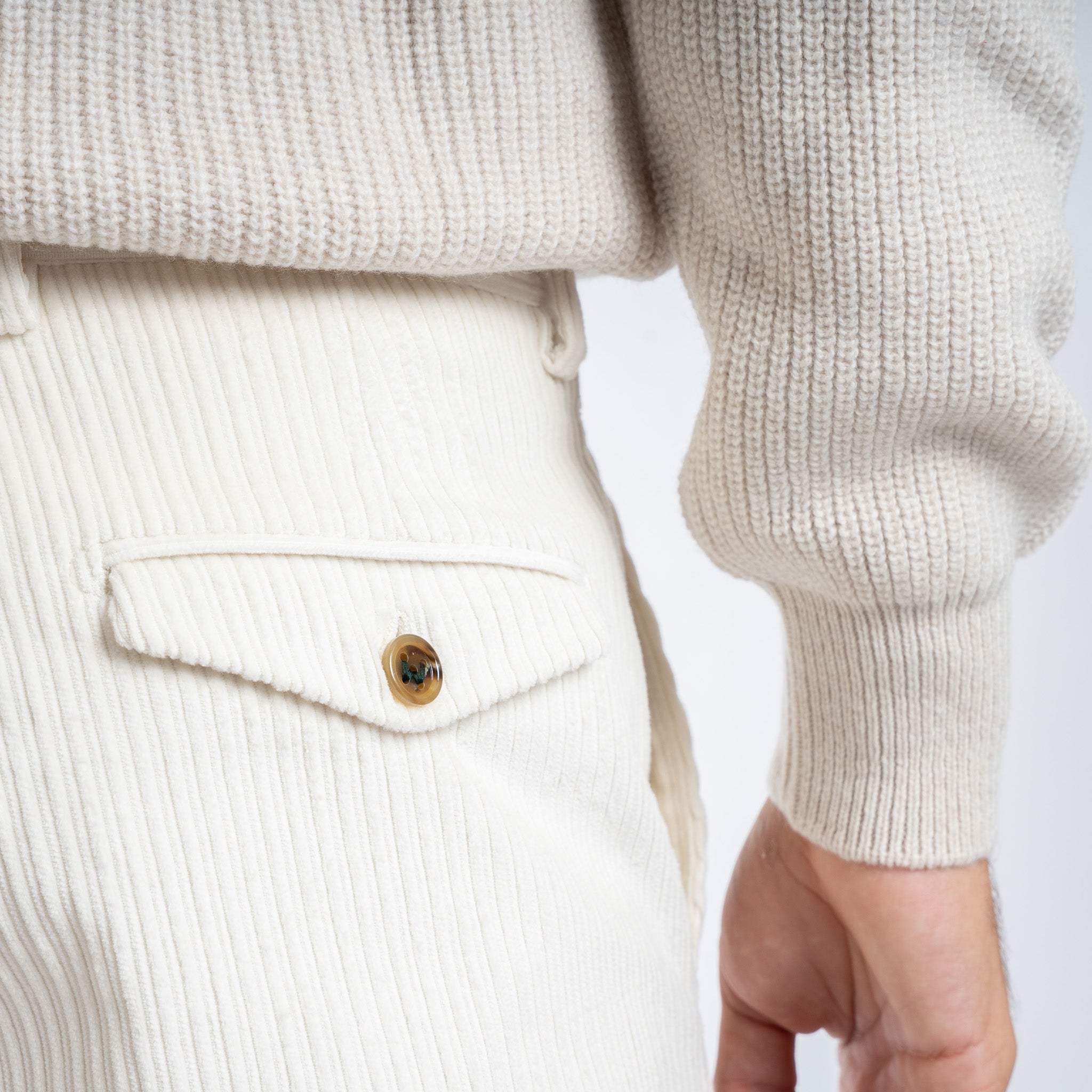 Berwich Chino Corduroy Creme | Chiaia Wide Fit