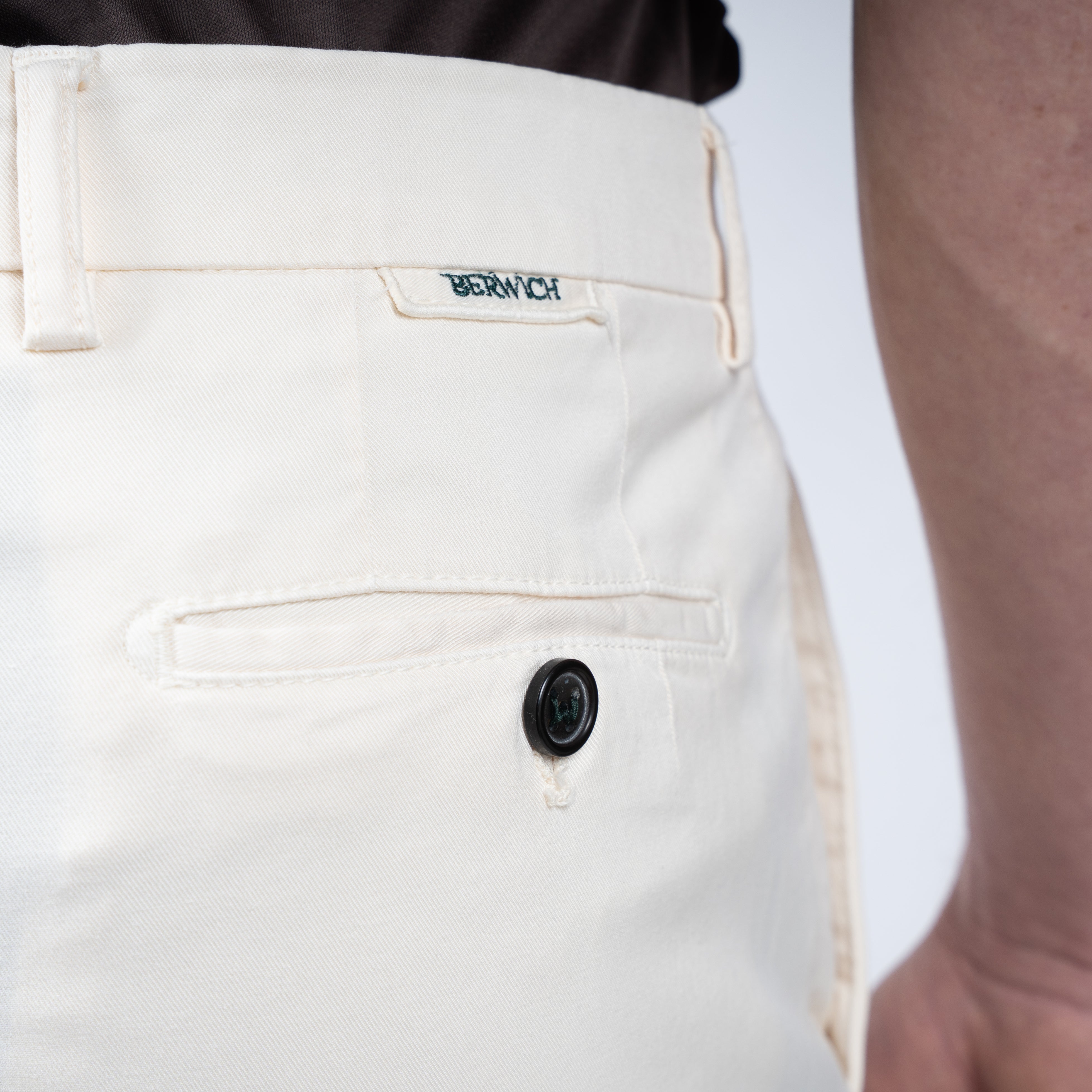 Berwich Chino Zand | Morello-GD