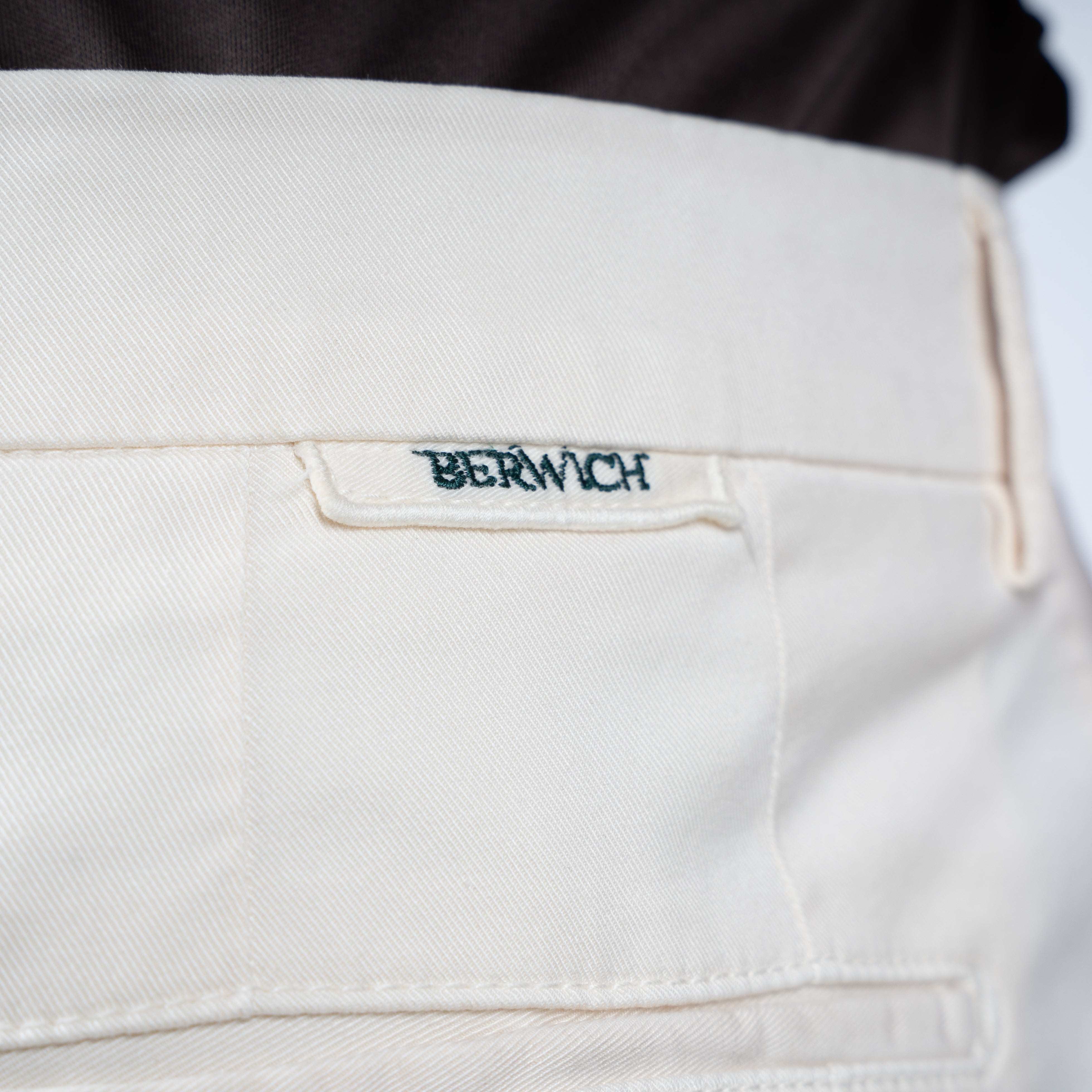 Berwich Chino Zand | Morello-GD