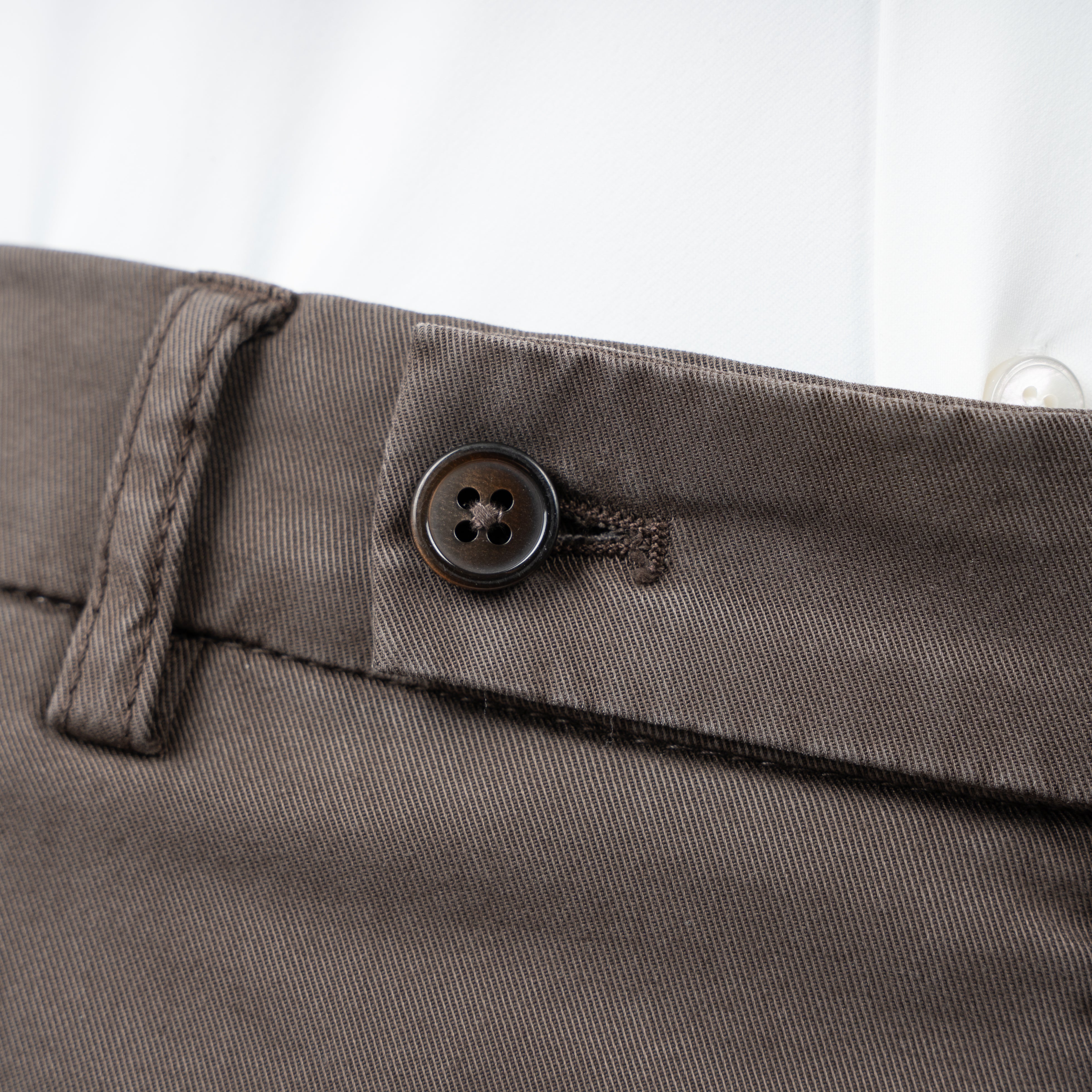 Berwich Chino Bruin | Morello-GD