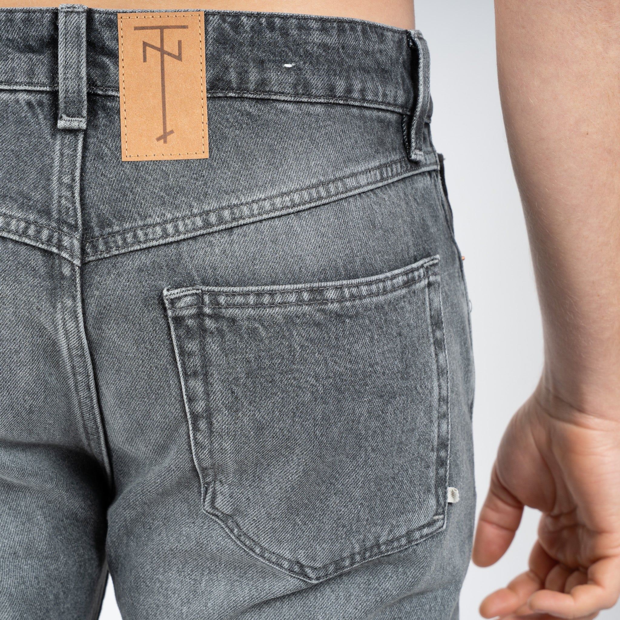 Tenue. Jeans Grijs | Jackson Detroit