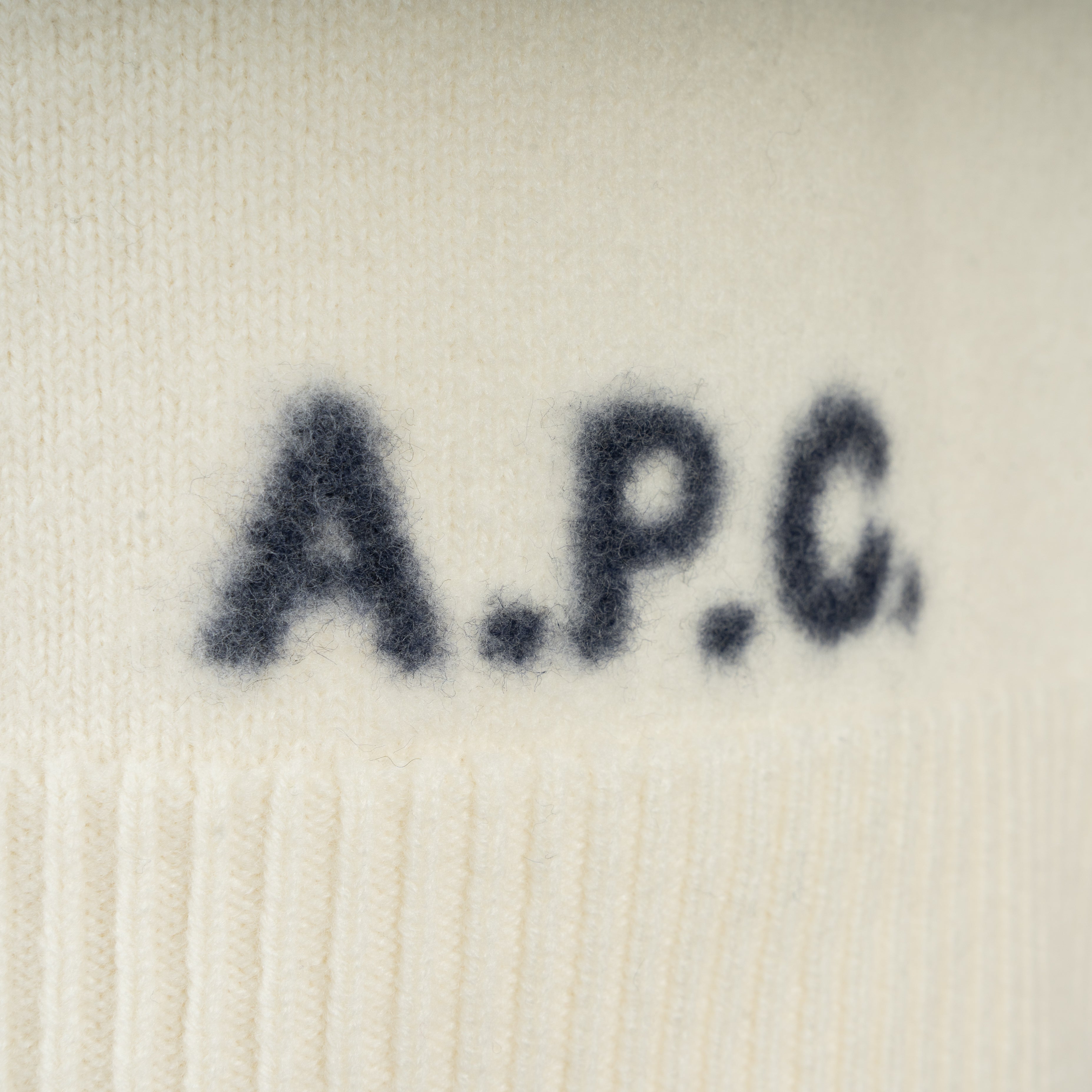 A.P.C. Gebreide Trui Ecru | Edward