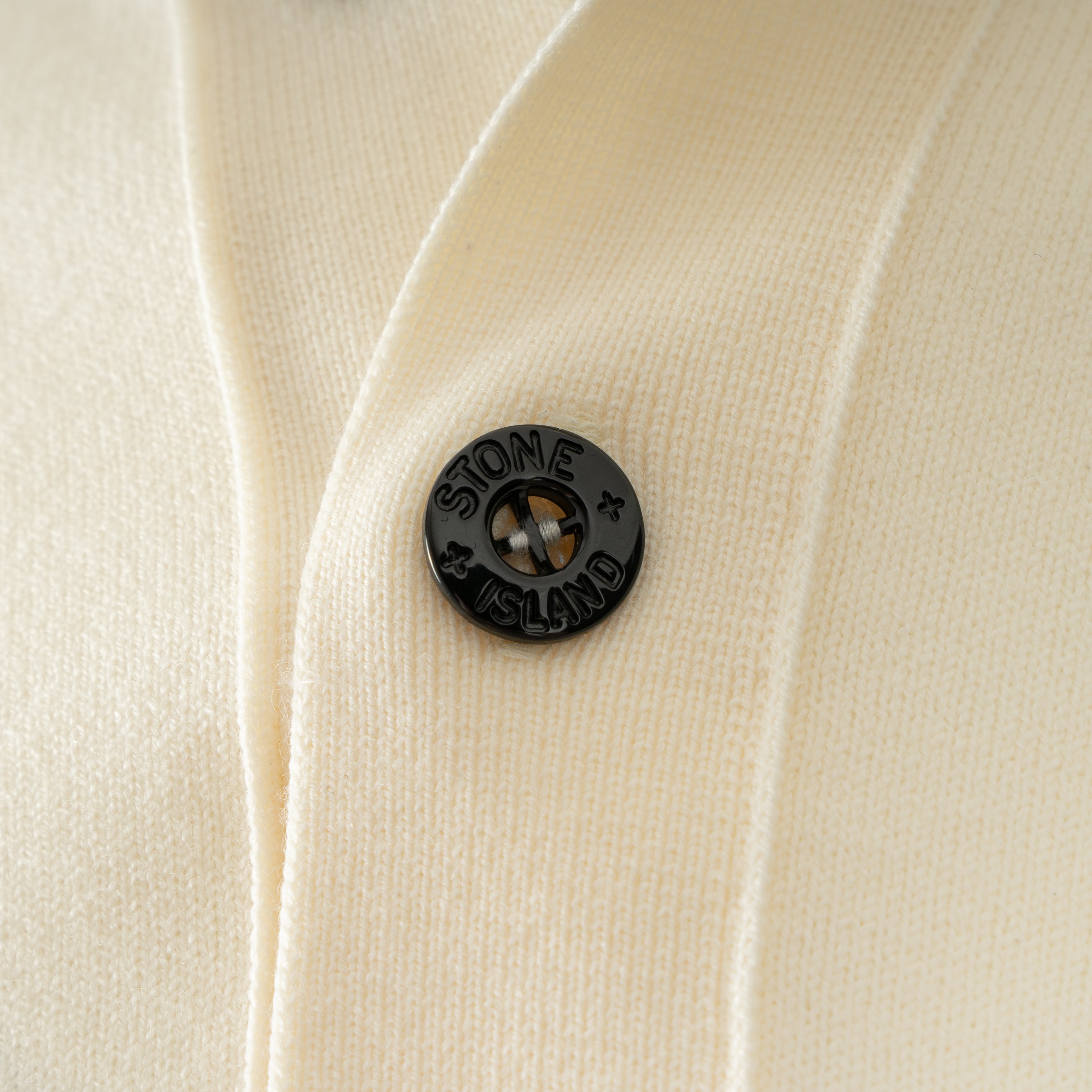 Stone Island Gebreide Trui met Knopenlijst Crème | Stretch RWS Wool
