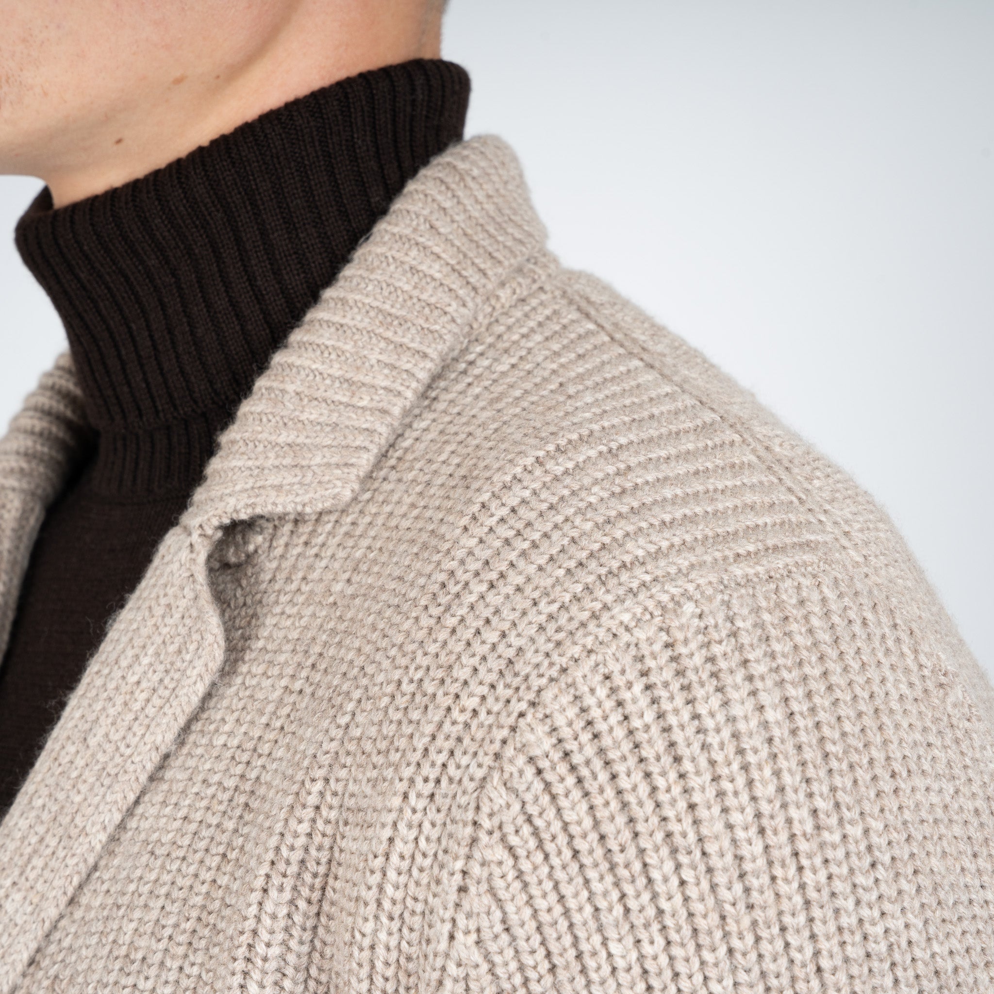 SEVEN DIALS Gebreid Knoopvest Beige | Hutch