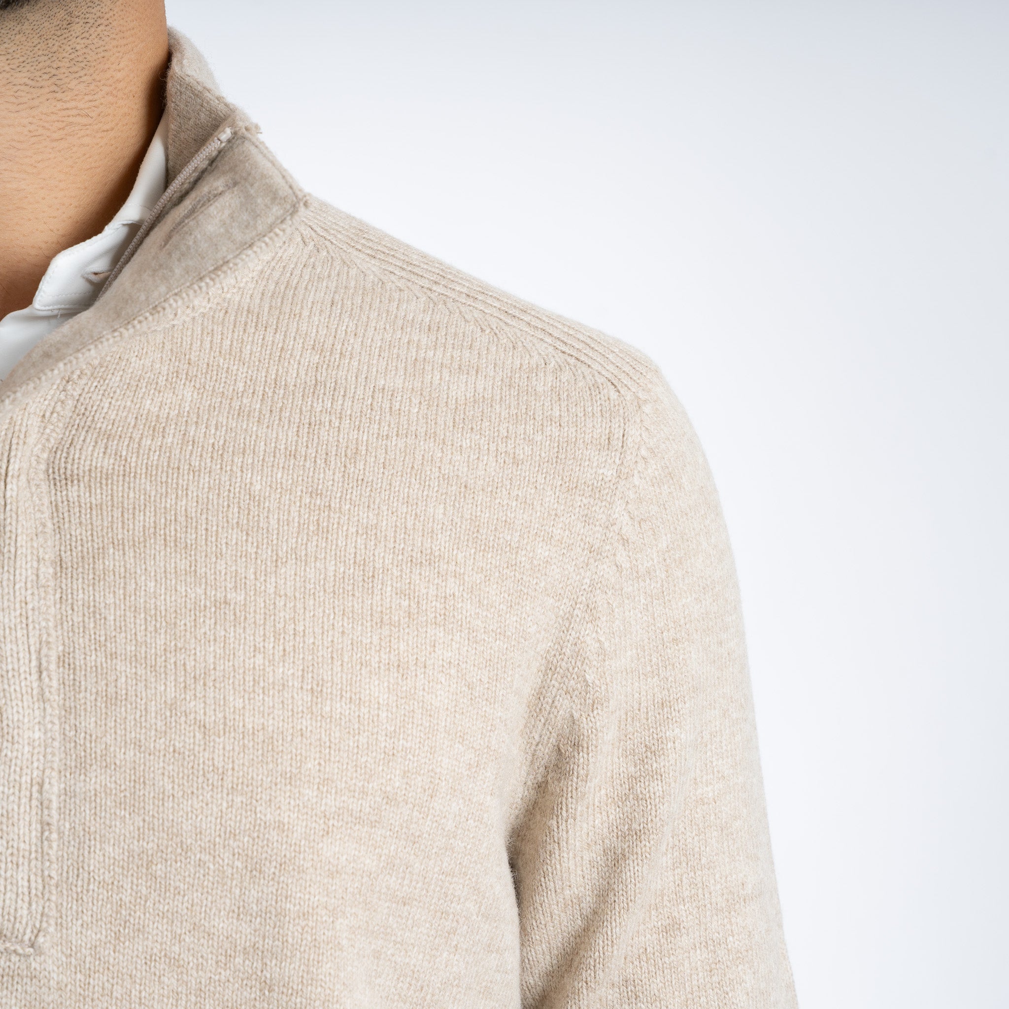 Gran Sasso Gebreide Trui met Knopenlijst Beige | Super Geelong