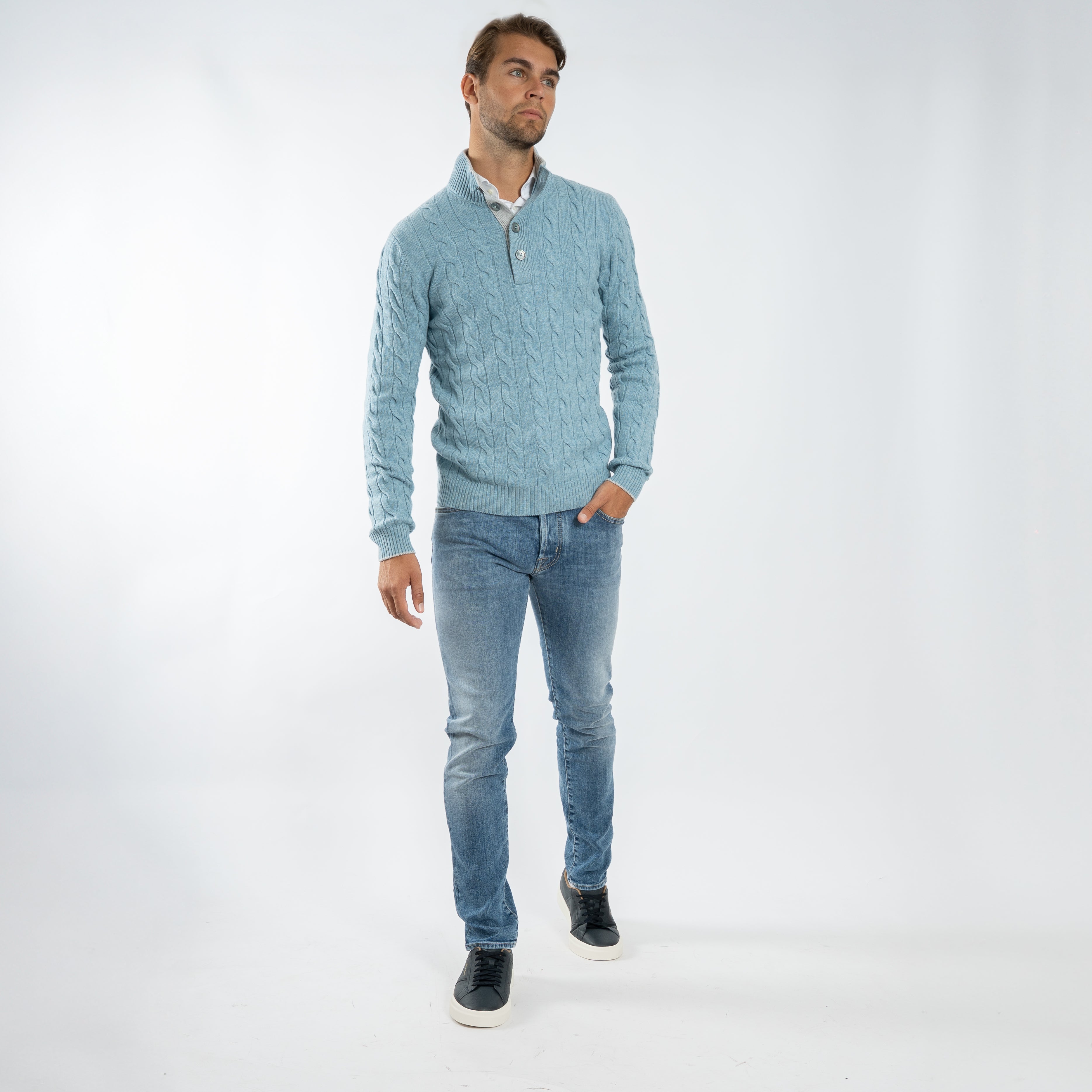 Gran Sasso Gebreide Trui met Knopenlijst Lichtblauw | Cashmere Lana