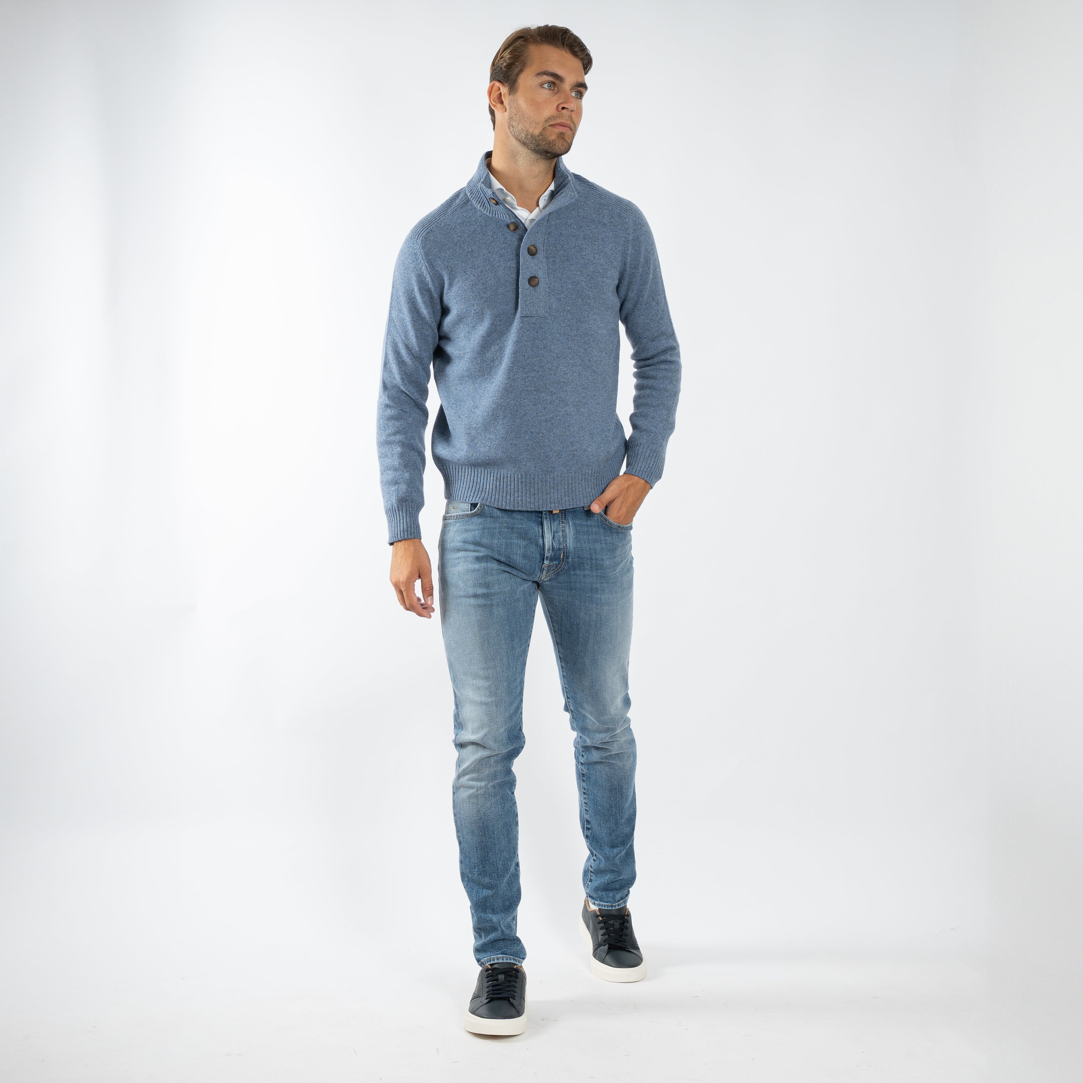 Gran Sasso Gebreide Trui met Knopenlijst Middenblauw | Super Geelong