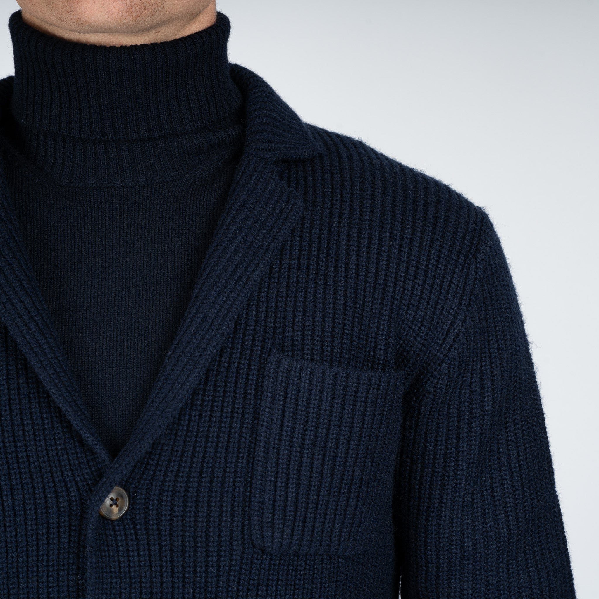 SEVEN DIALS Gebreid Knoopvest Blauw | Hutch