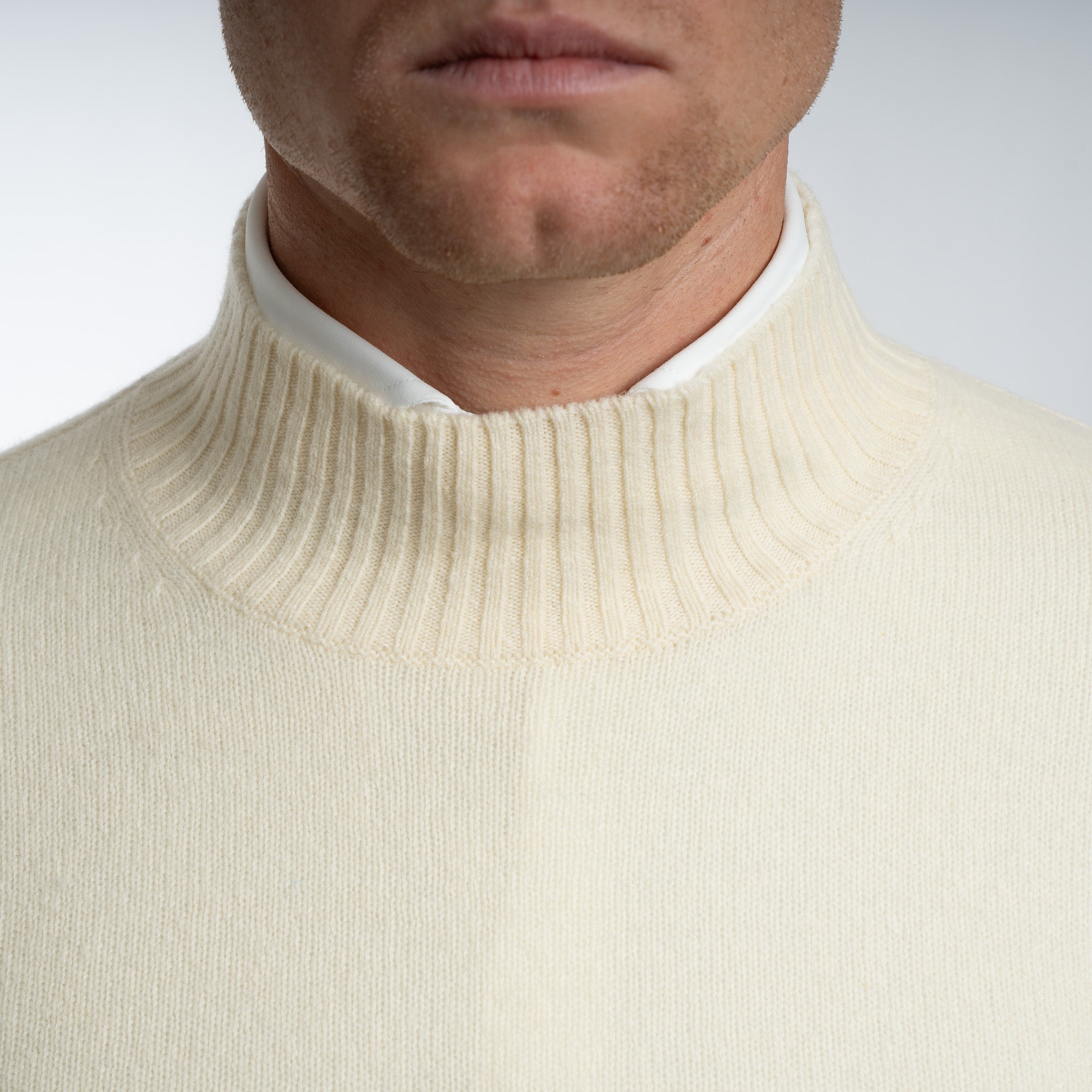 SEVEN DIALS Gebreide Turtleneck Trui Off-White | Emsley