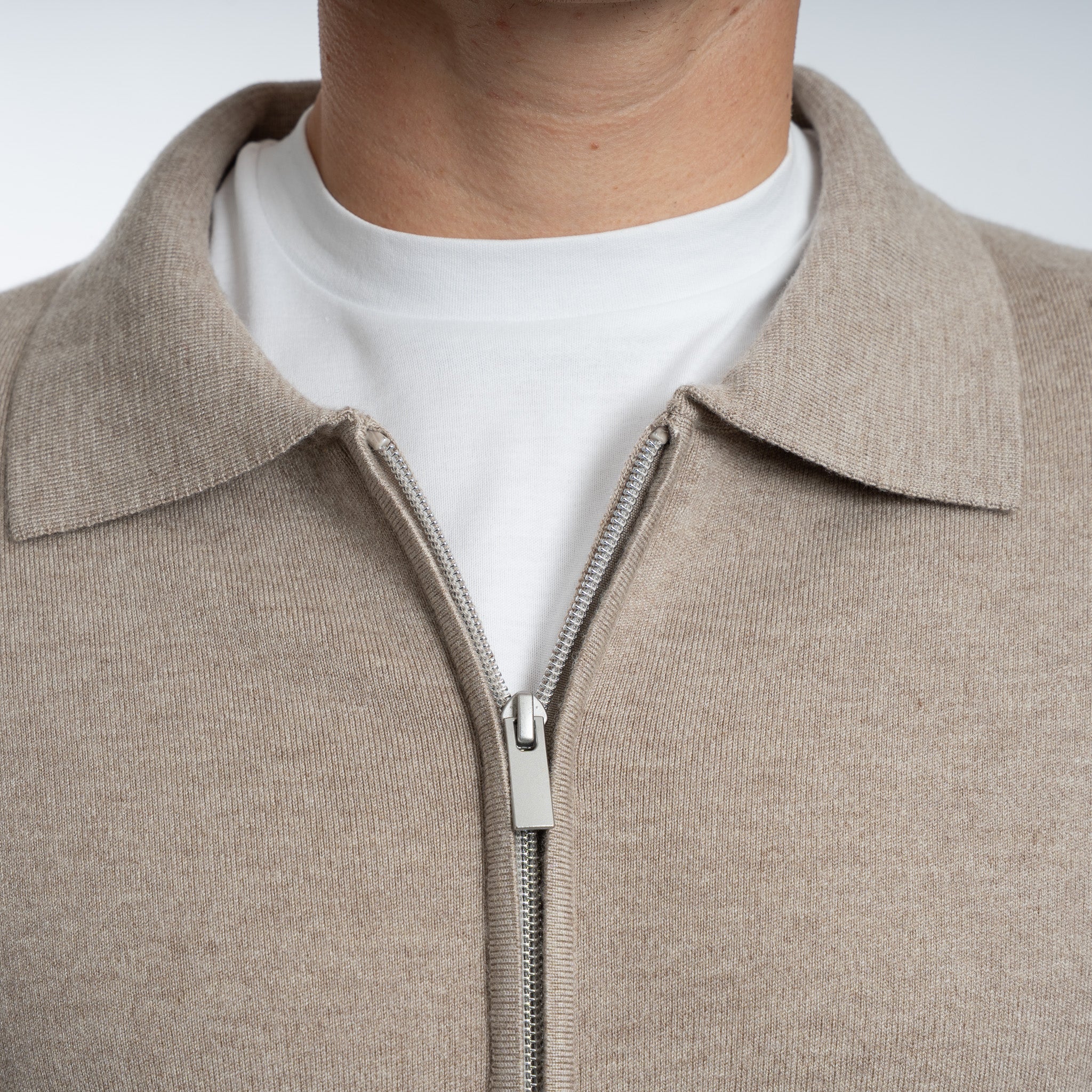 SEVEN DIALS Vest Beige | Wakeley