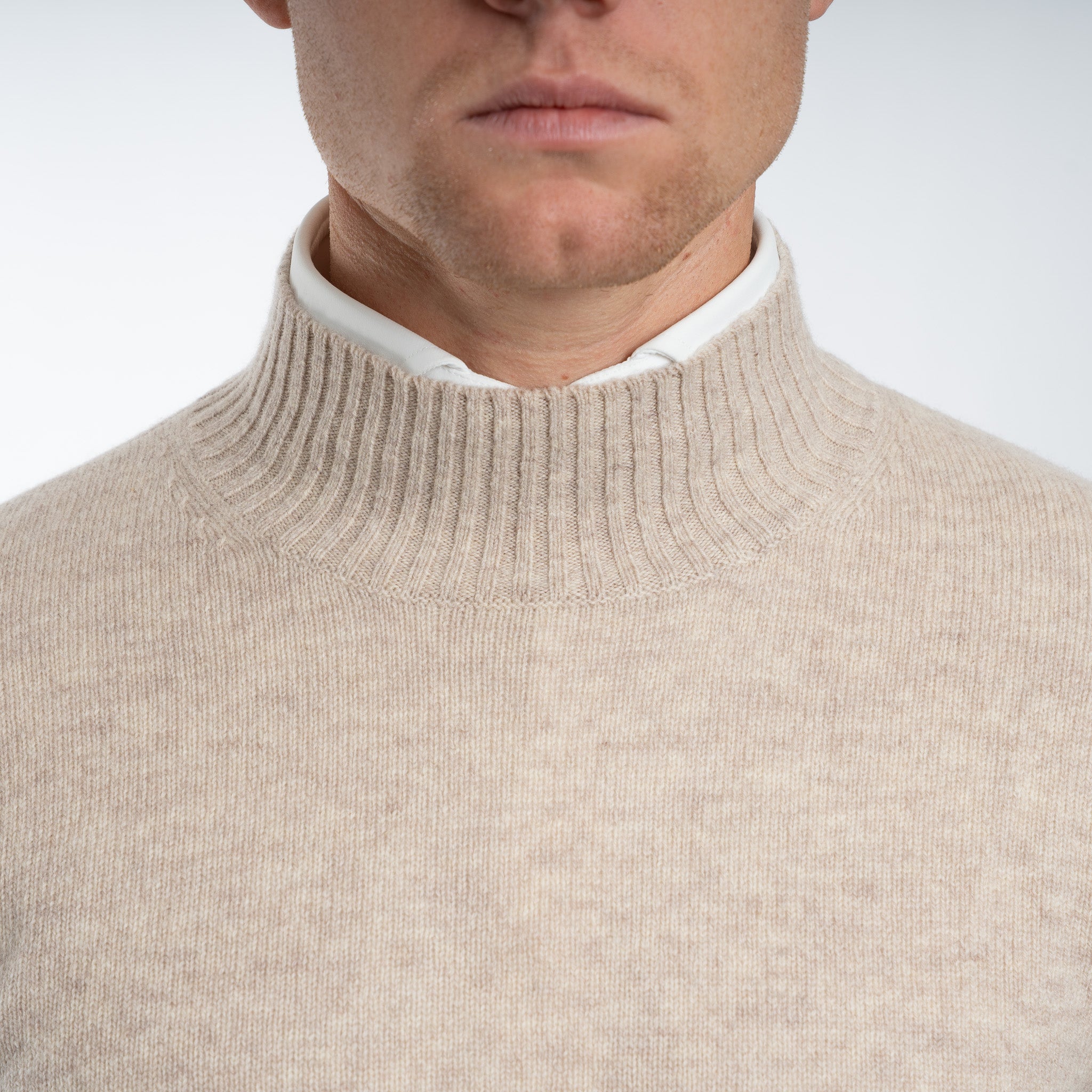 SEVEN DIALS Gebreide Turtleneck Trui Beige | Emsley