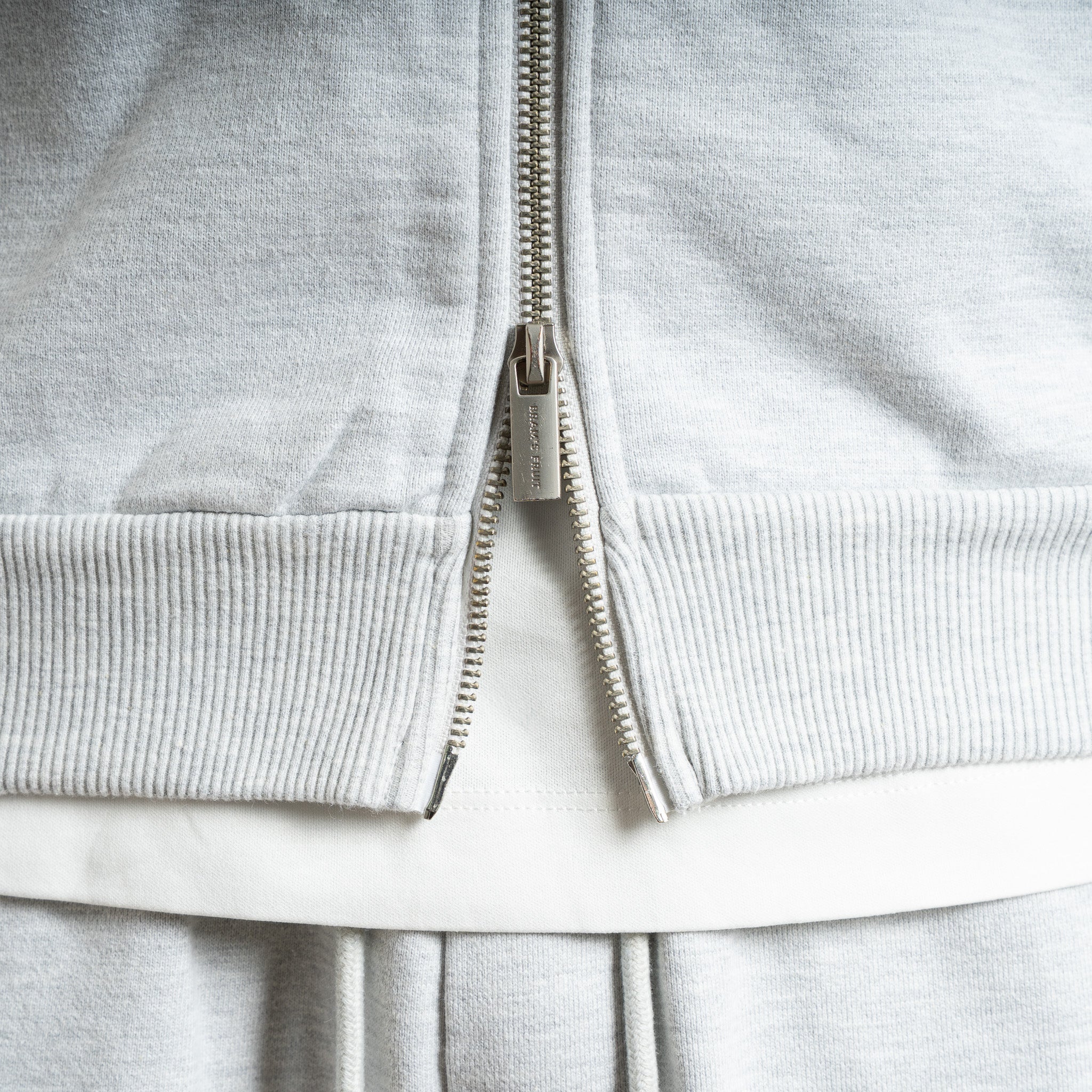 Bram's Fruit Vest Grijs | Distressed F*ck Off Zipper