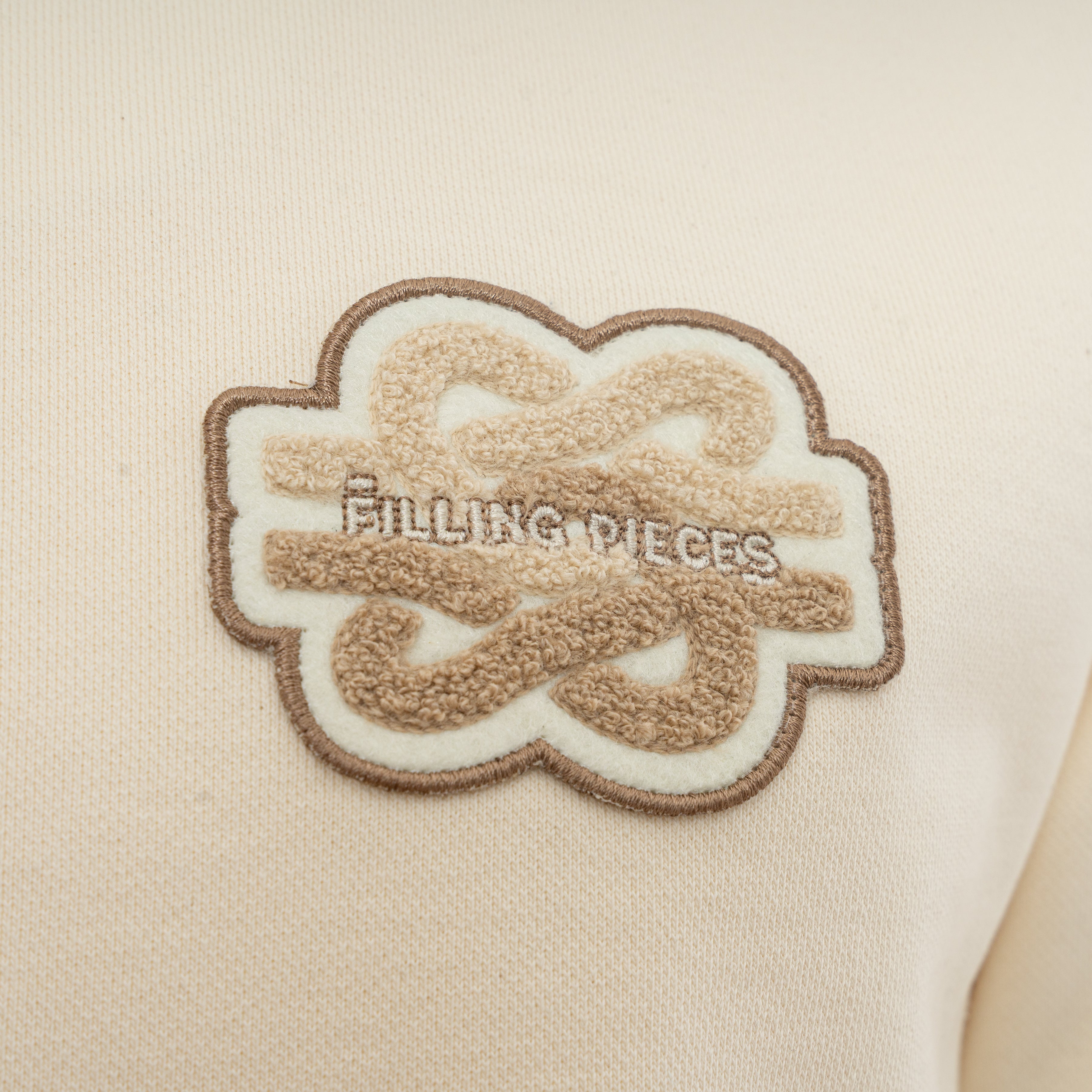 Filling Pieces Sweater Off-White | Gowtu