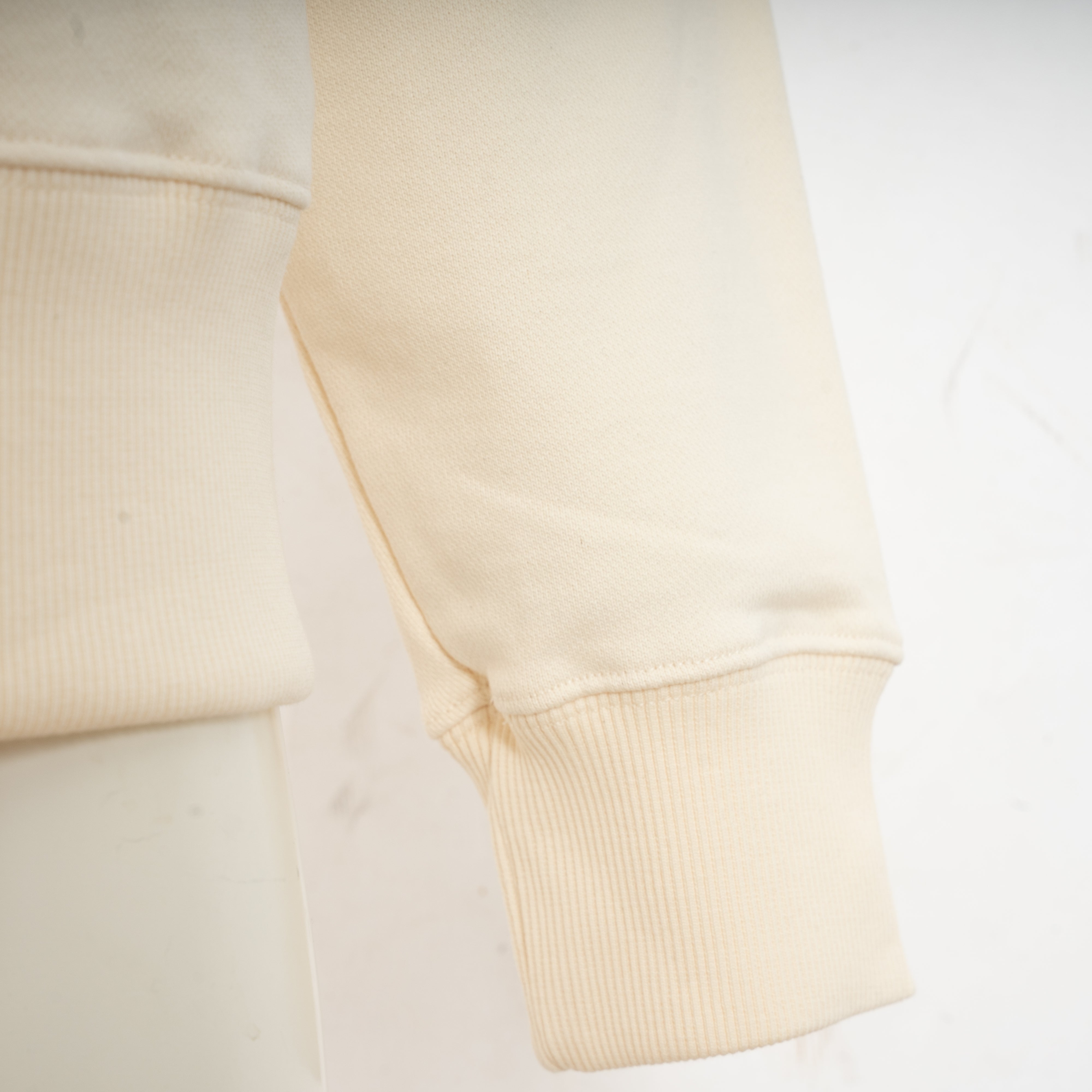 Filling Pieces Sweater Off-White | Gowtu