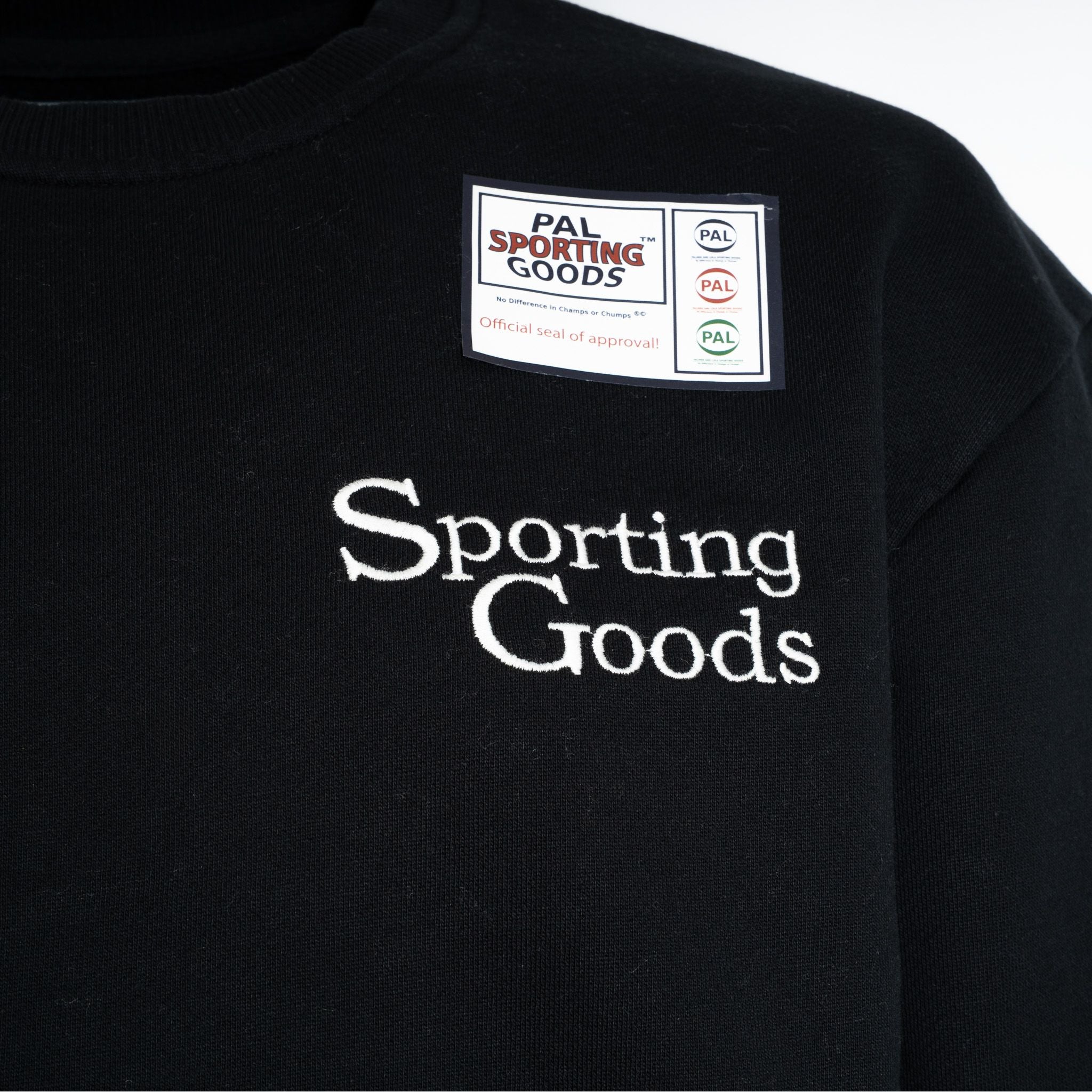 Pal Sporting Goods Sweater Backprint Zwart | Frisbee Dog