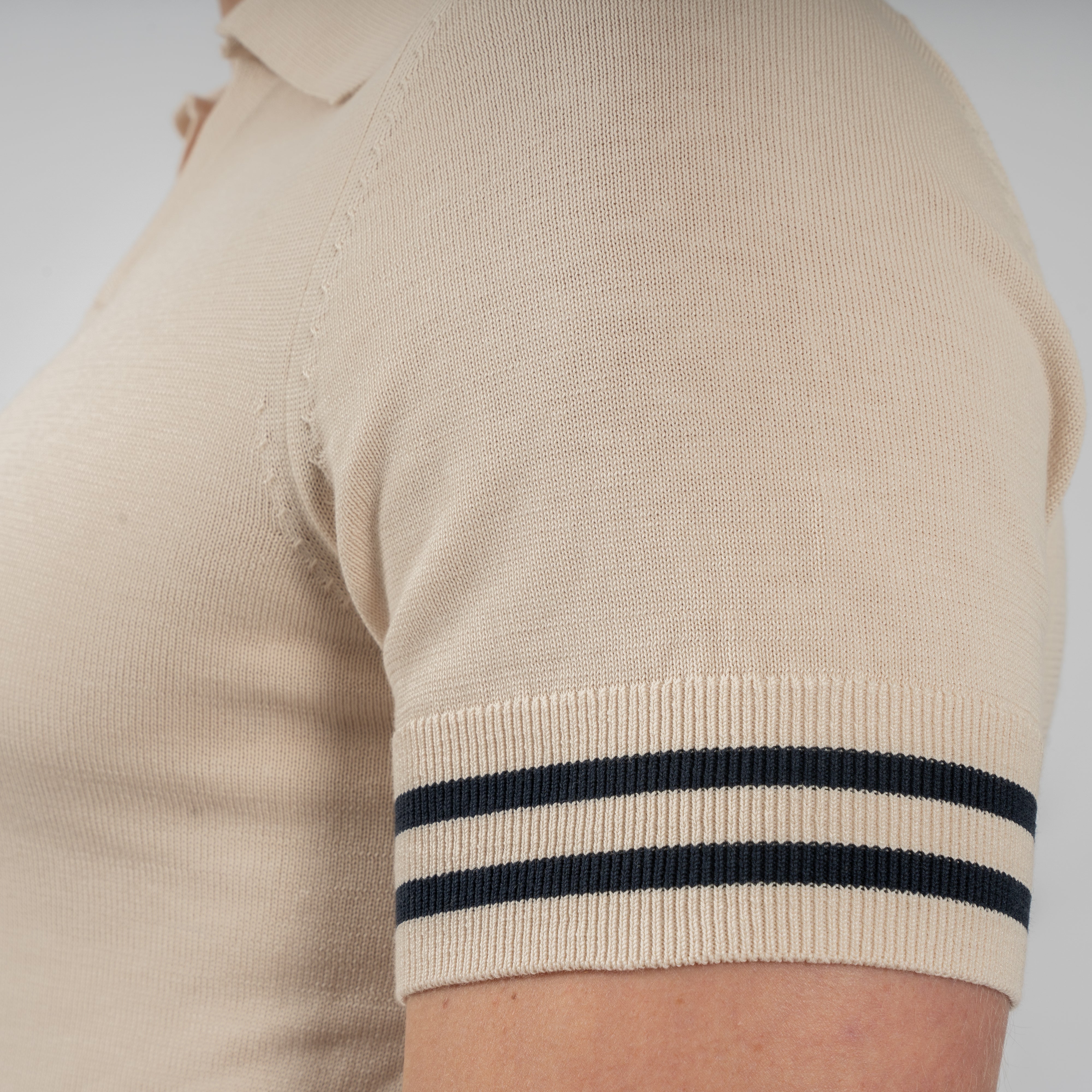 SEVEN DIALS Buttonless Polo Beige | Fido