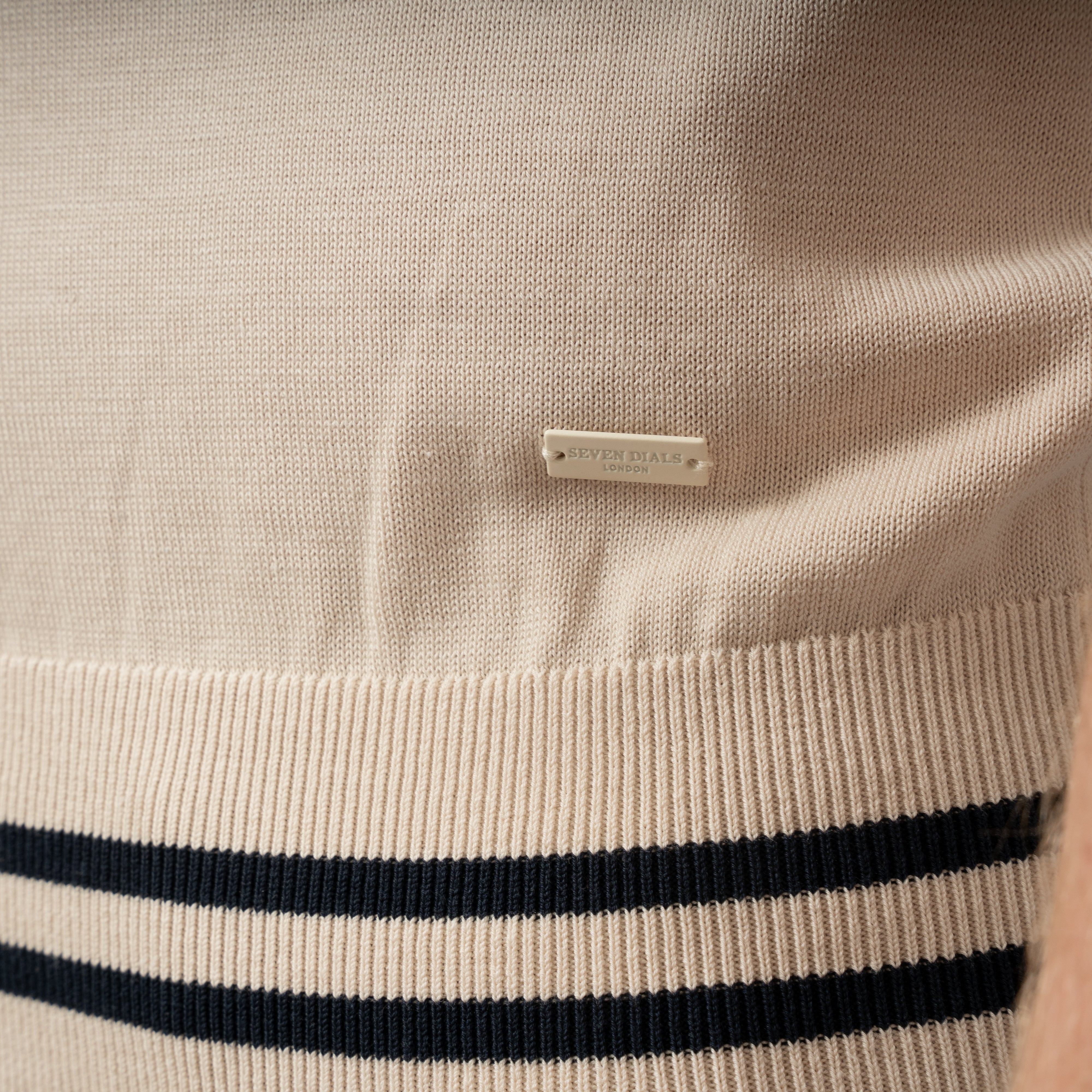SEVEN DIALS Buttonless Polo Beige | Fido