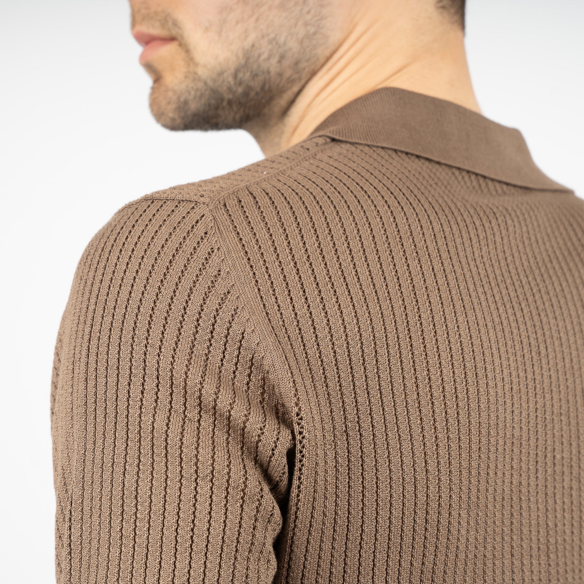 SEVEN DIALS Gebreide Buttonless Polo Bruin | Bennet