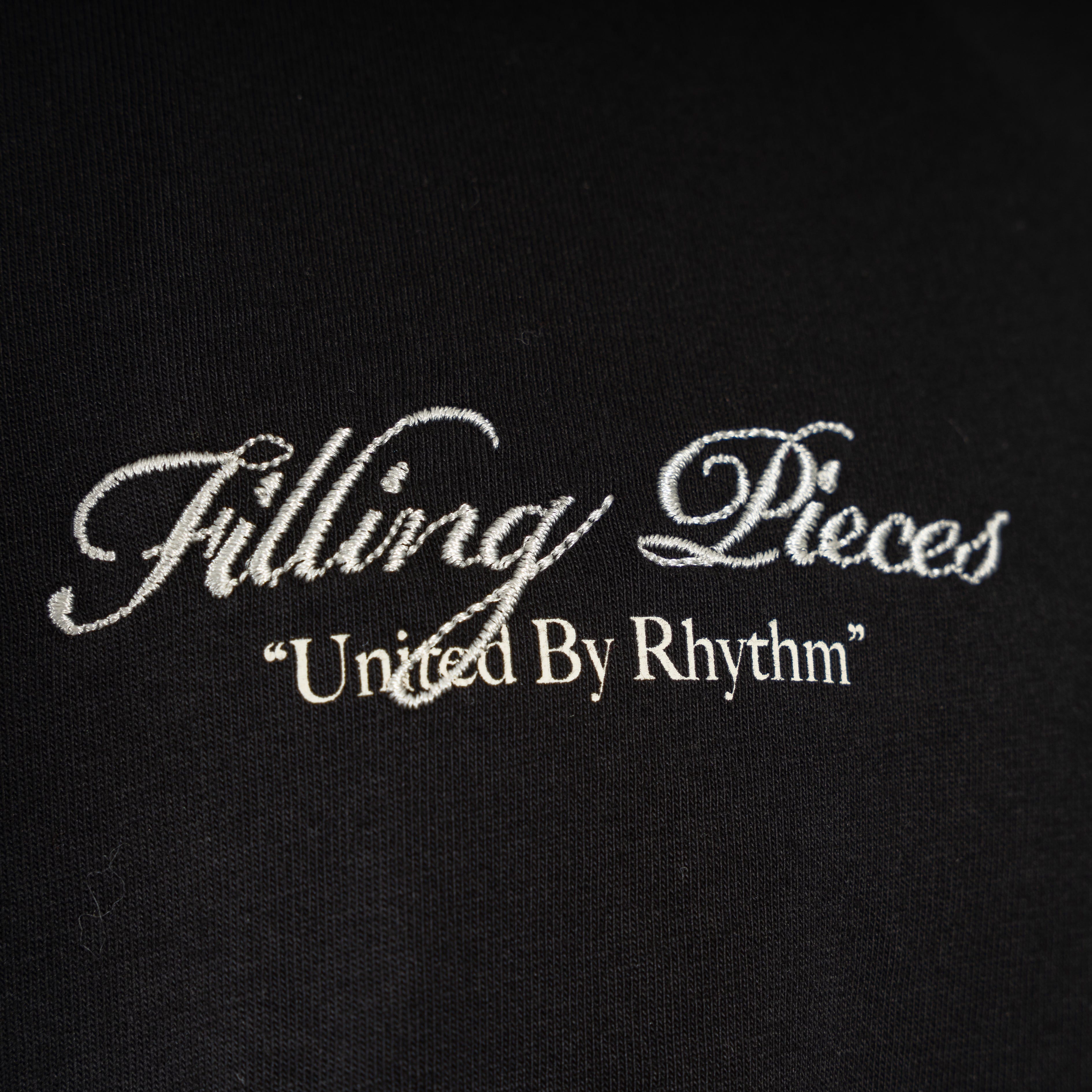 Filling Pieces T-Shirt met Backprint Zwart | Boxy Bouquet