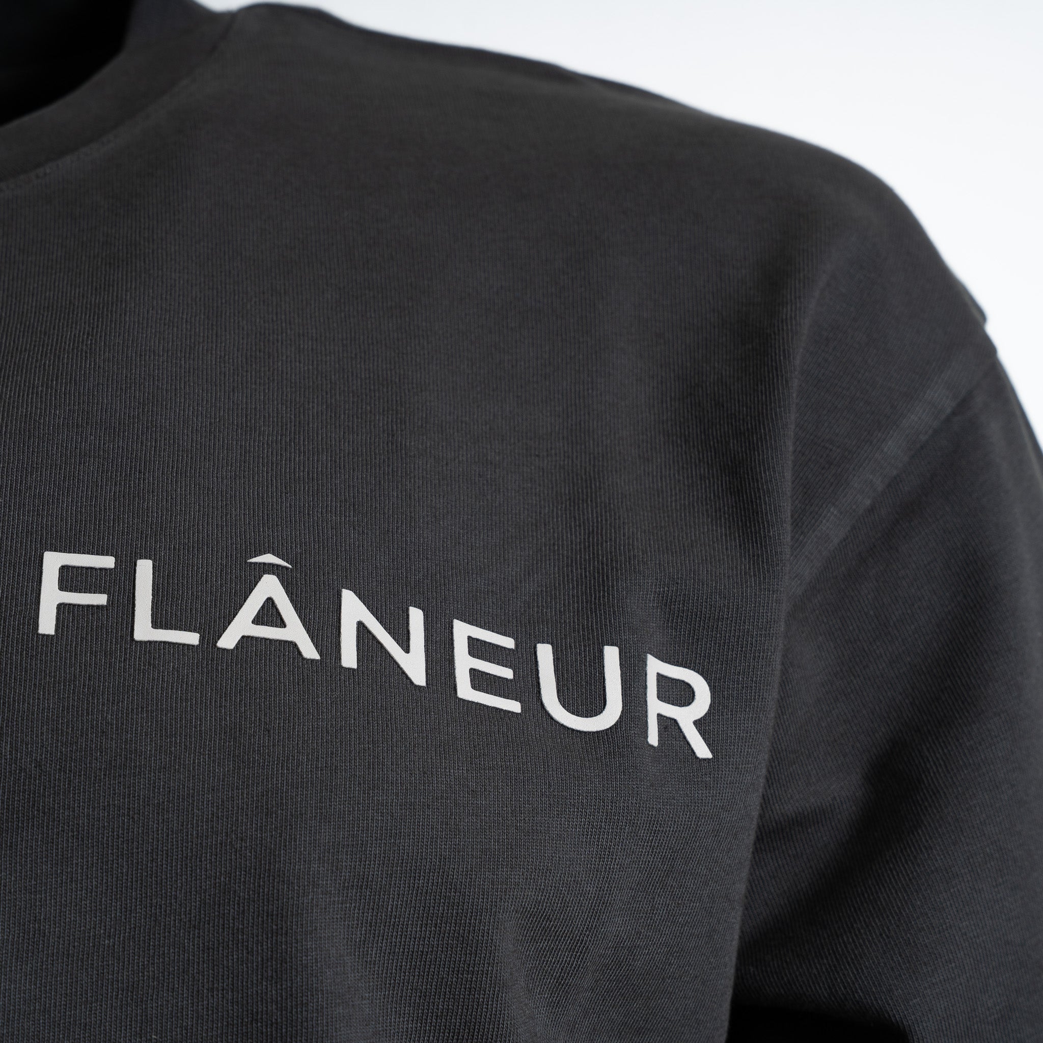 Flaneur T-Shirt met Backprint Zwart | Double Logo Washed