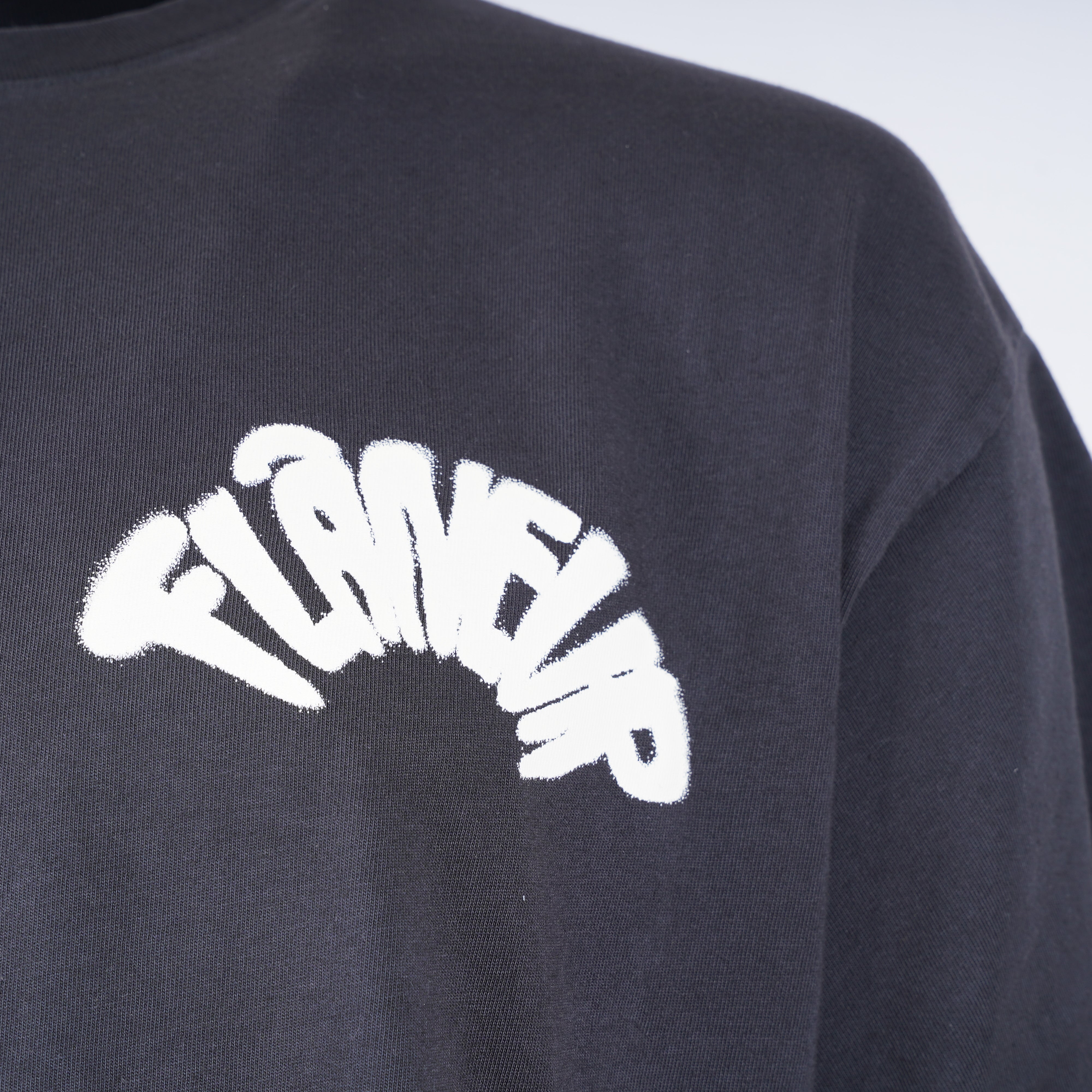 Flaneur T-Shirt Backprint Zwart | Sounds Good