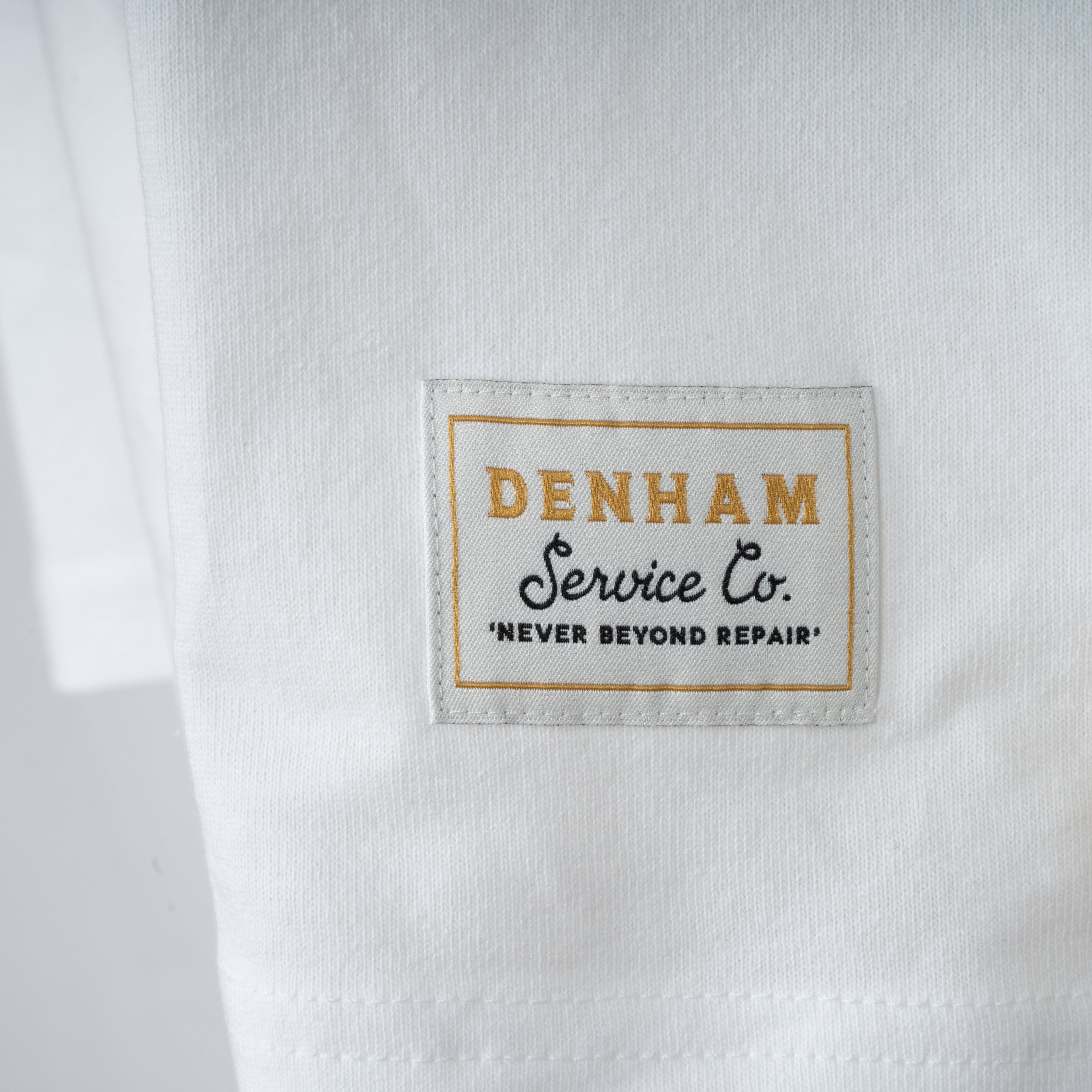 Denham T-Shirt met Backprint Wit | Cupid Tee