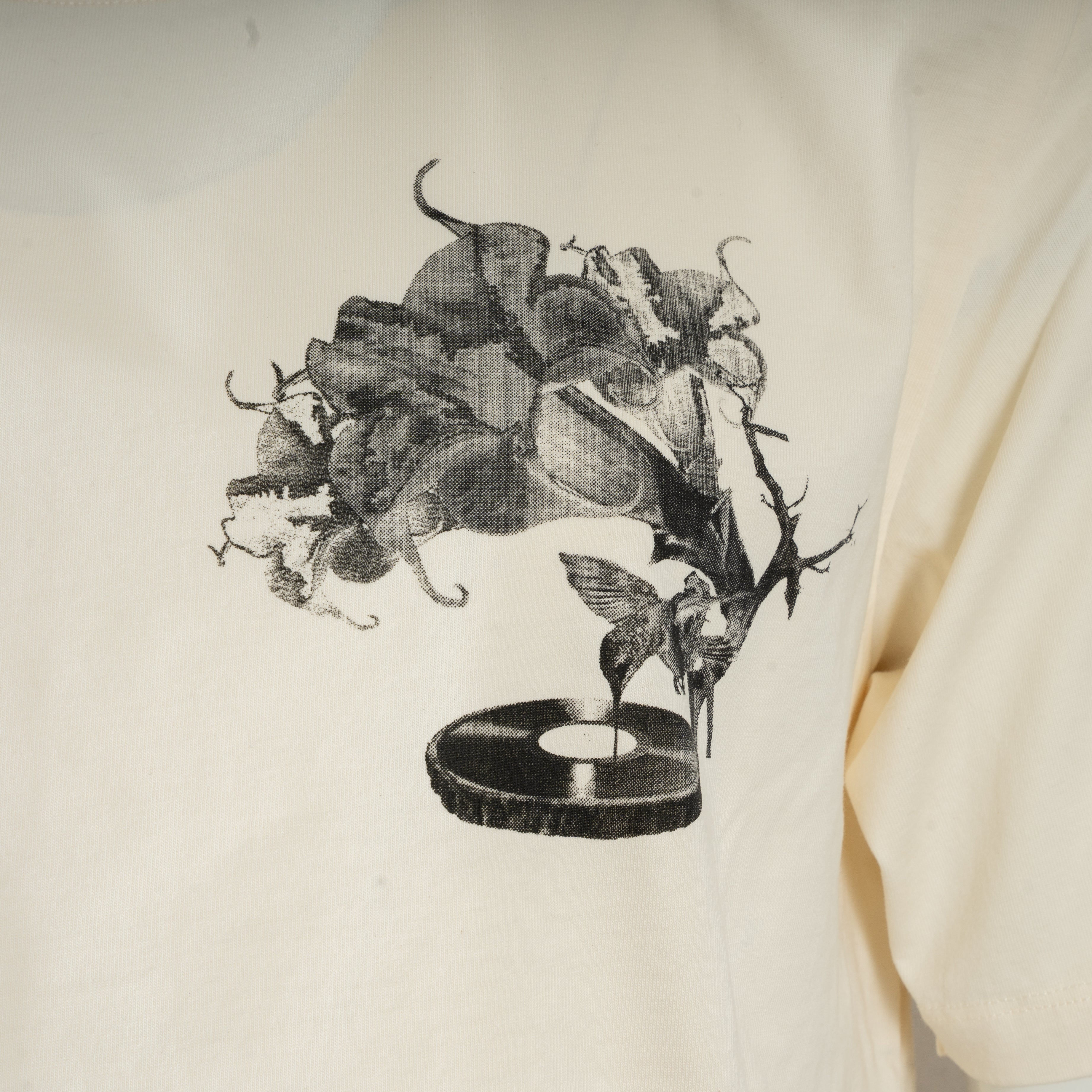 Filling Pieces T-Shirt met Backprint Off-White | Grammophone