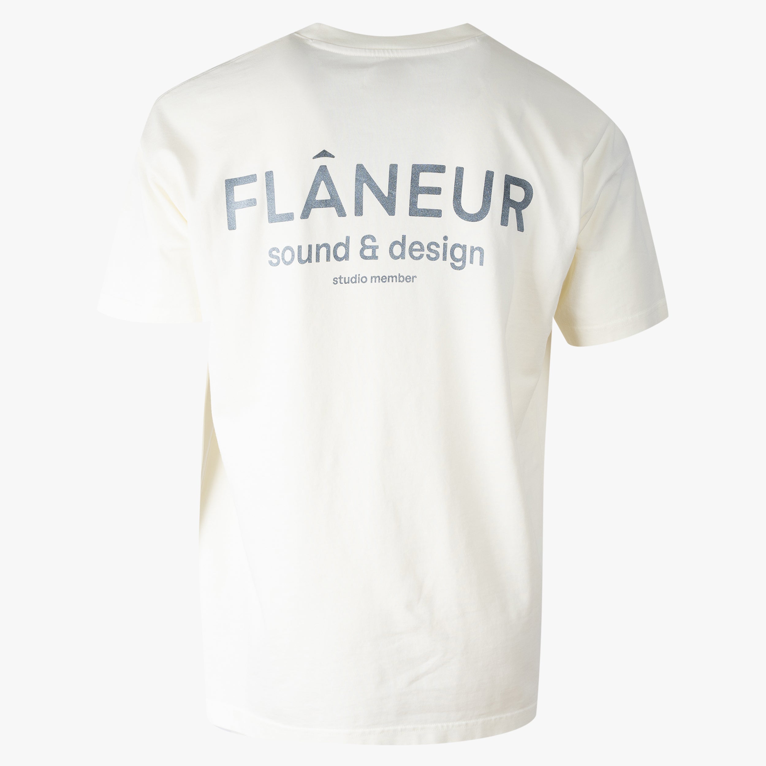 Flaneur T-Shirt Backprint Crème | Sound & Design Studio Member