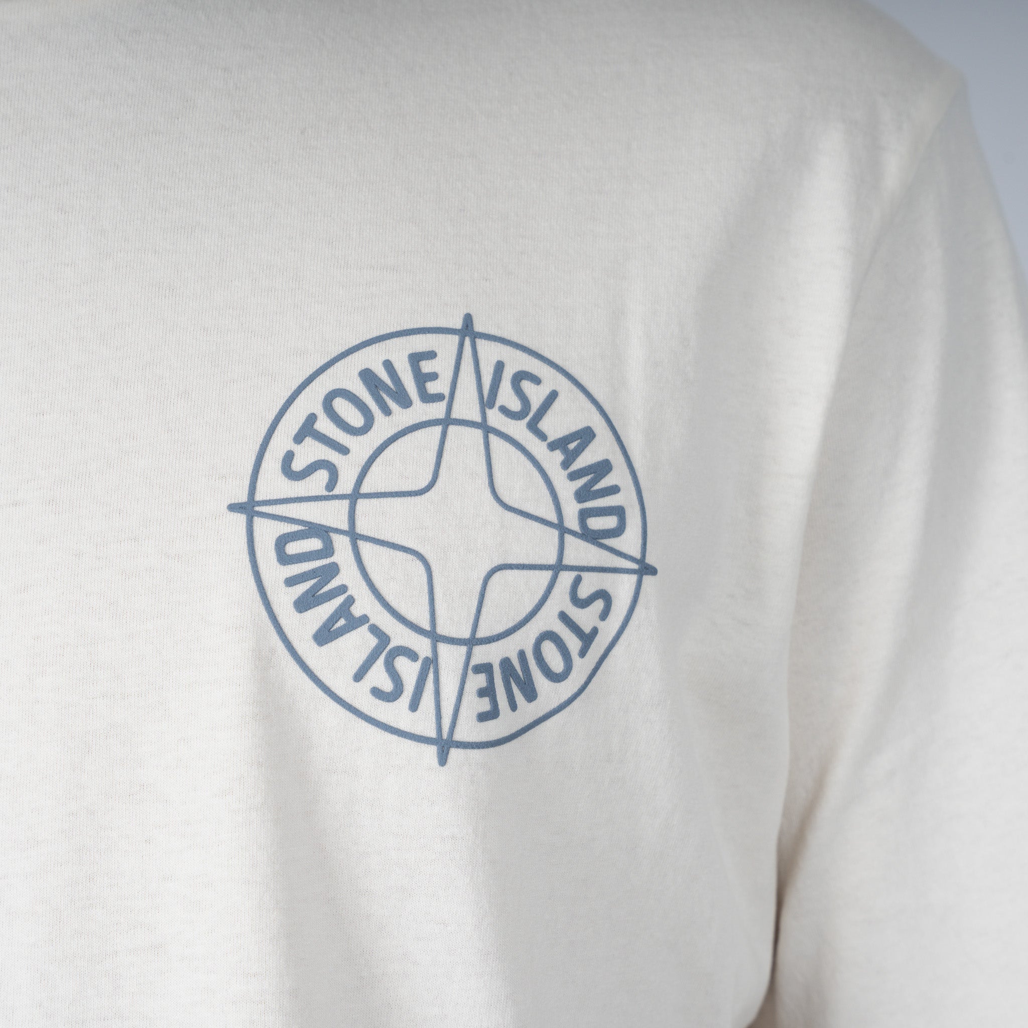 Stone Island T-Shirt Backprint Crème | Outline Compass