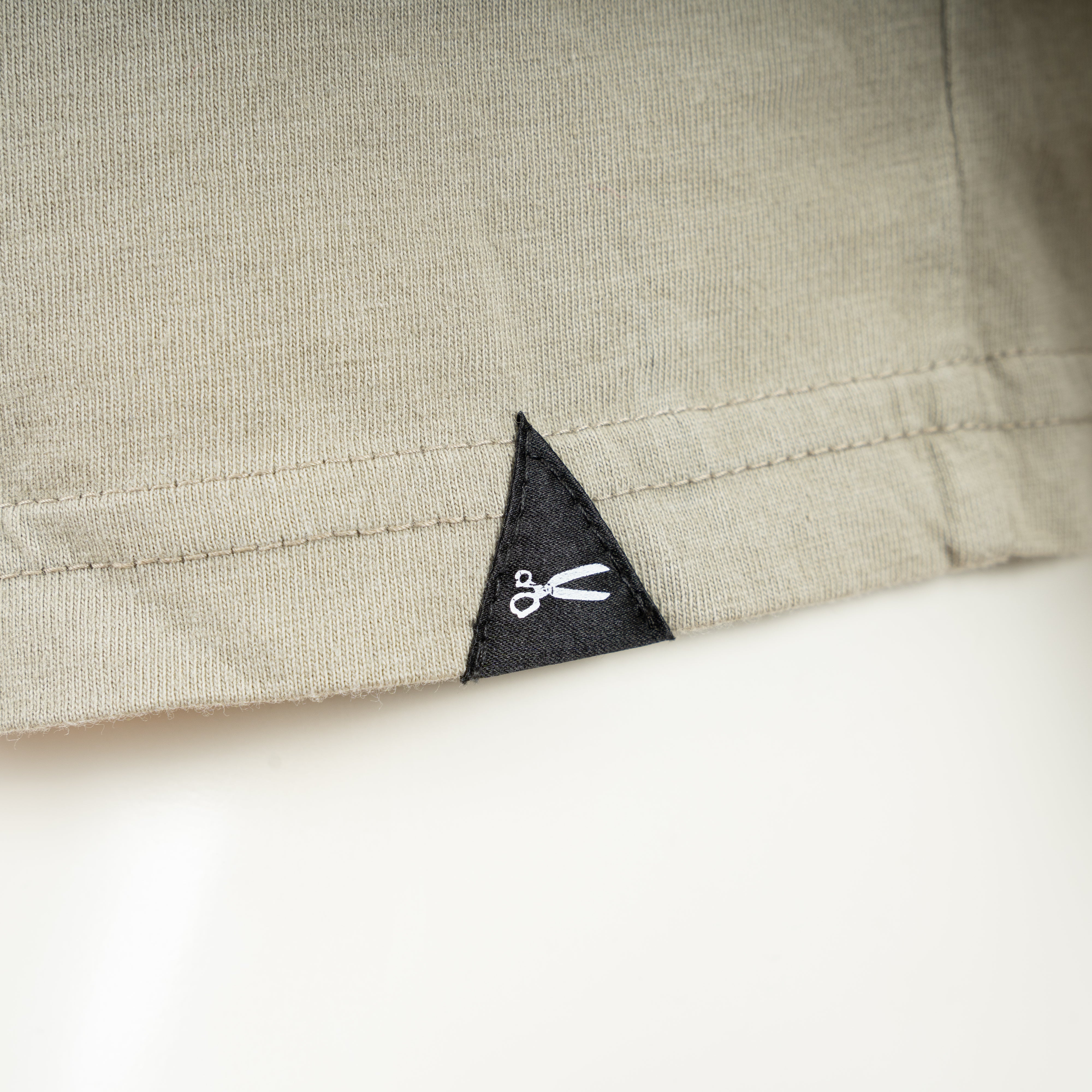 Denham T-Shirt Khaki | Scissor Tee