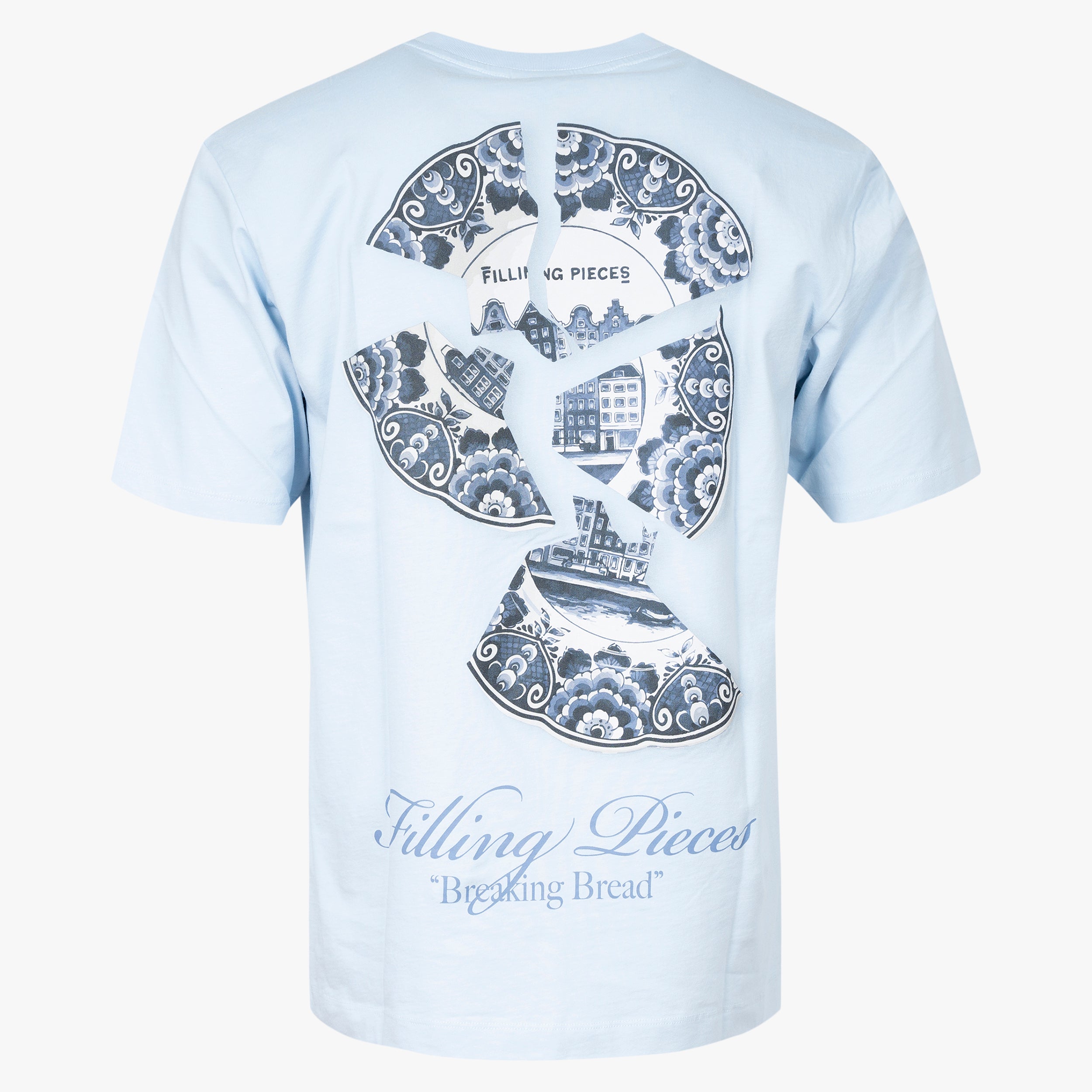 Filling Pieces T-Shirt Backprint Lichtblauw | Broken Plate