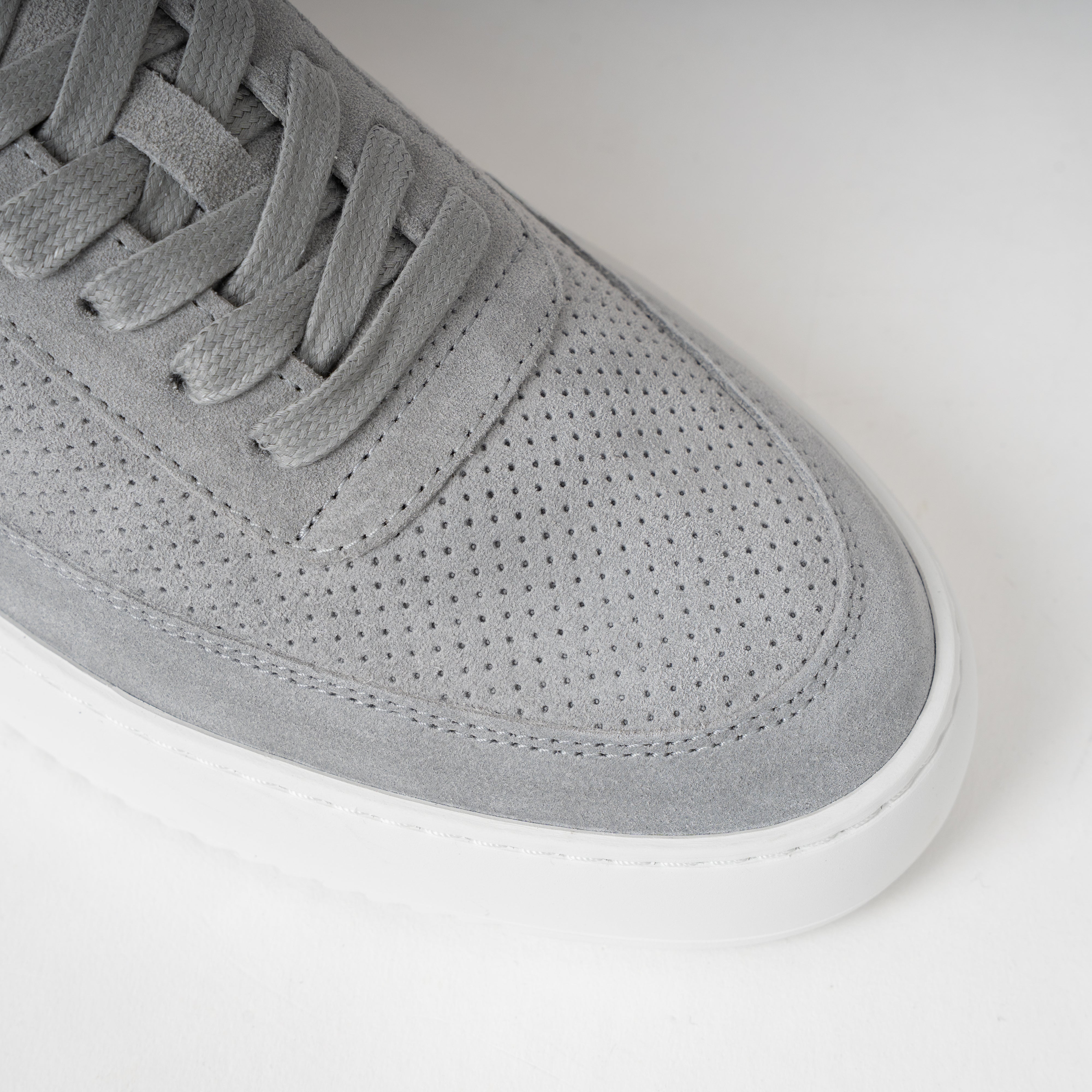 Filling Pieces Sneaker Grijs | Mondo Suede Perforated