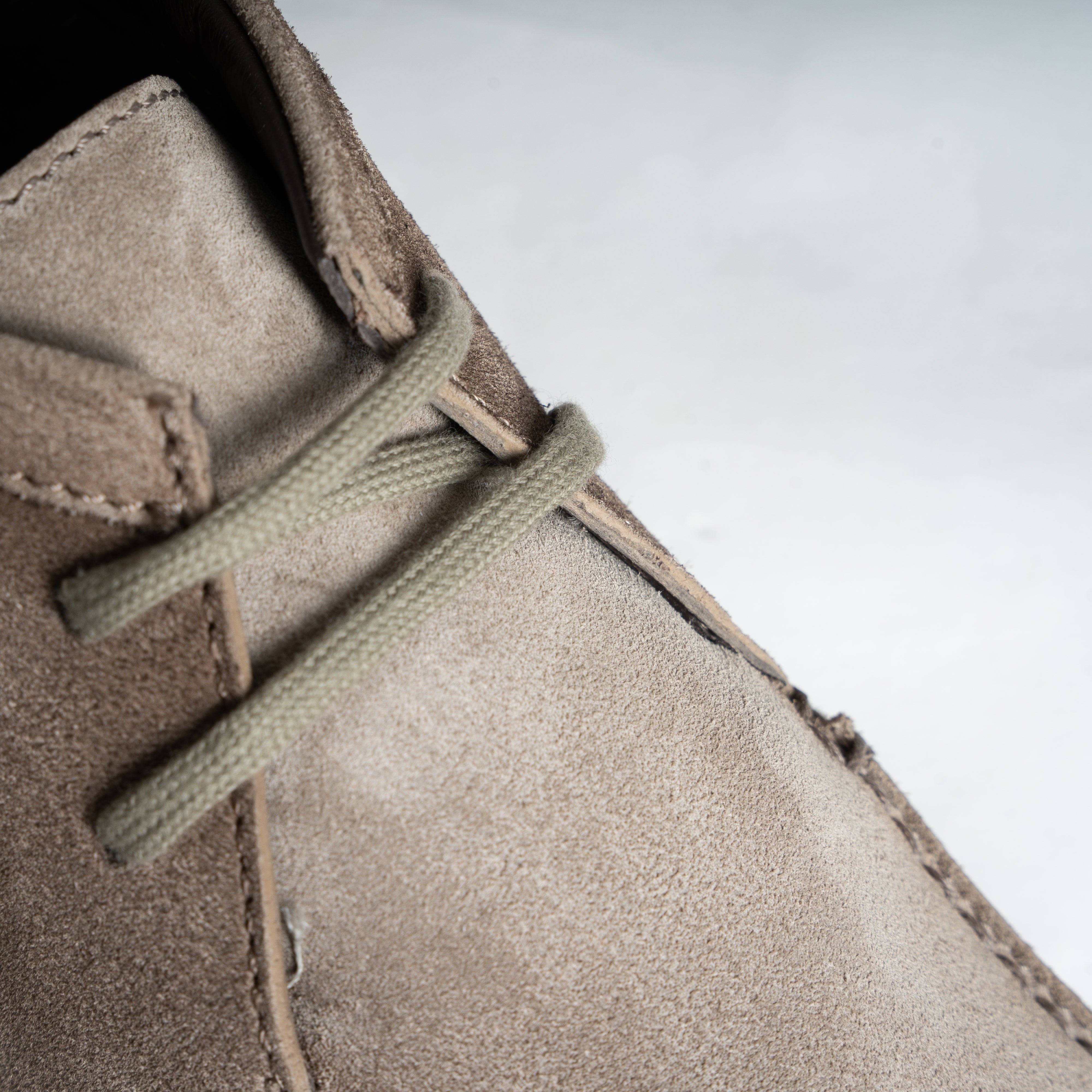 Santoni Schoen Beige Suede | Desert Boot