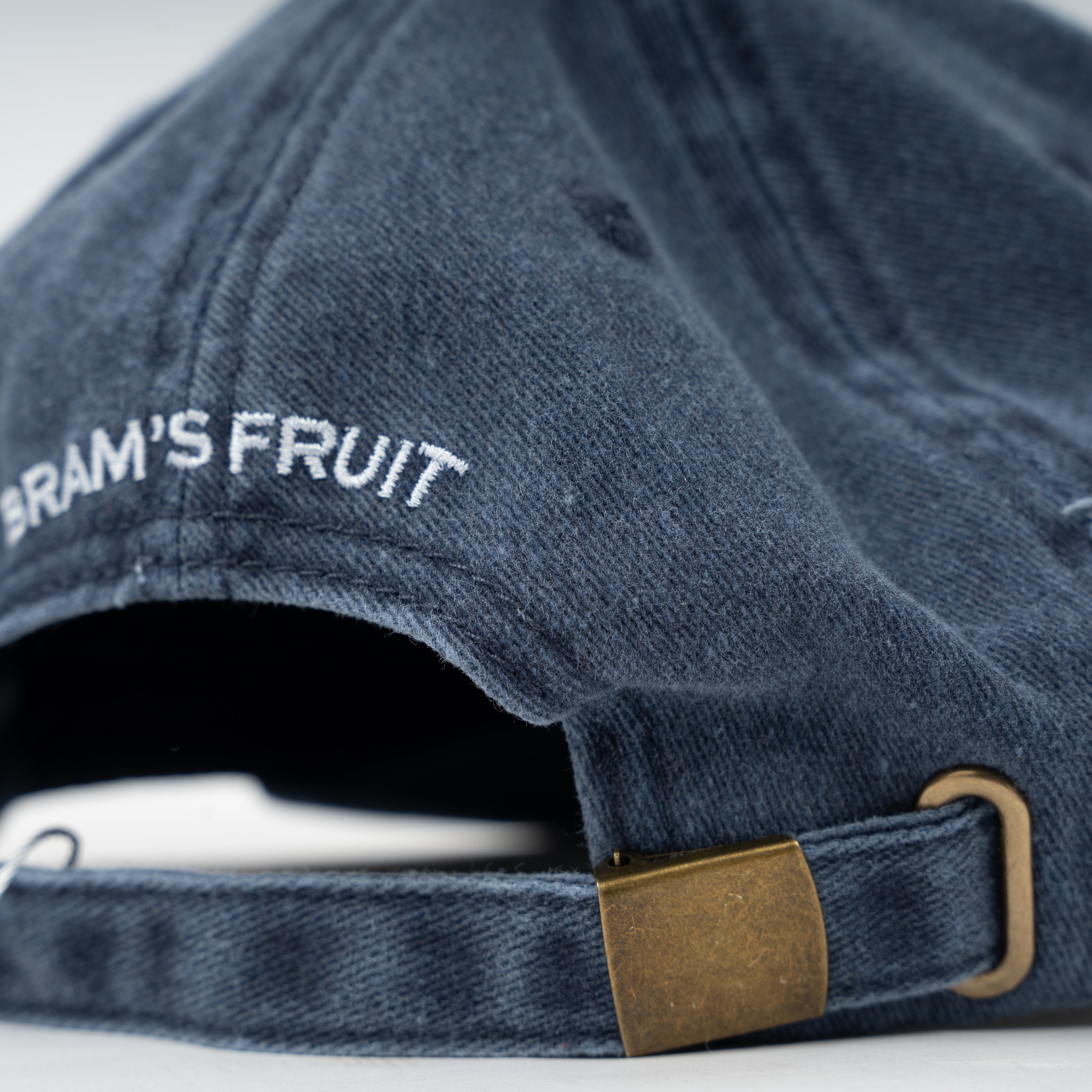 Bram's Fruit Pet Blauw | F* OFF CAP DISTRESSED