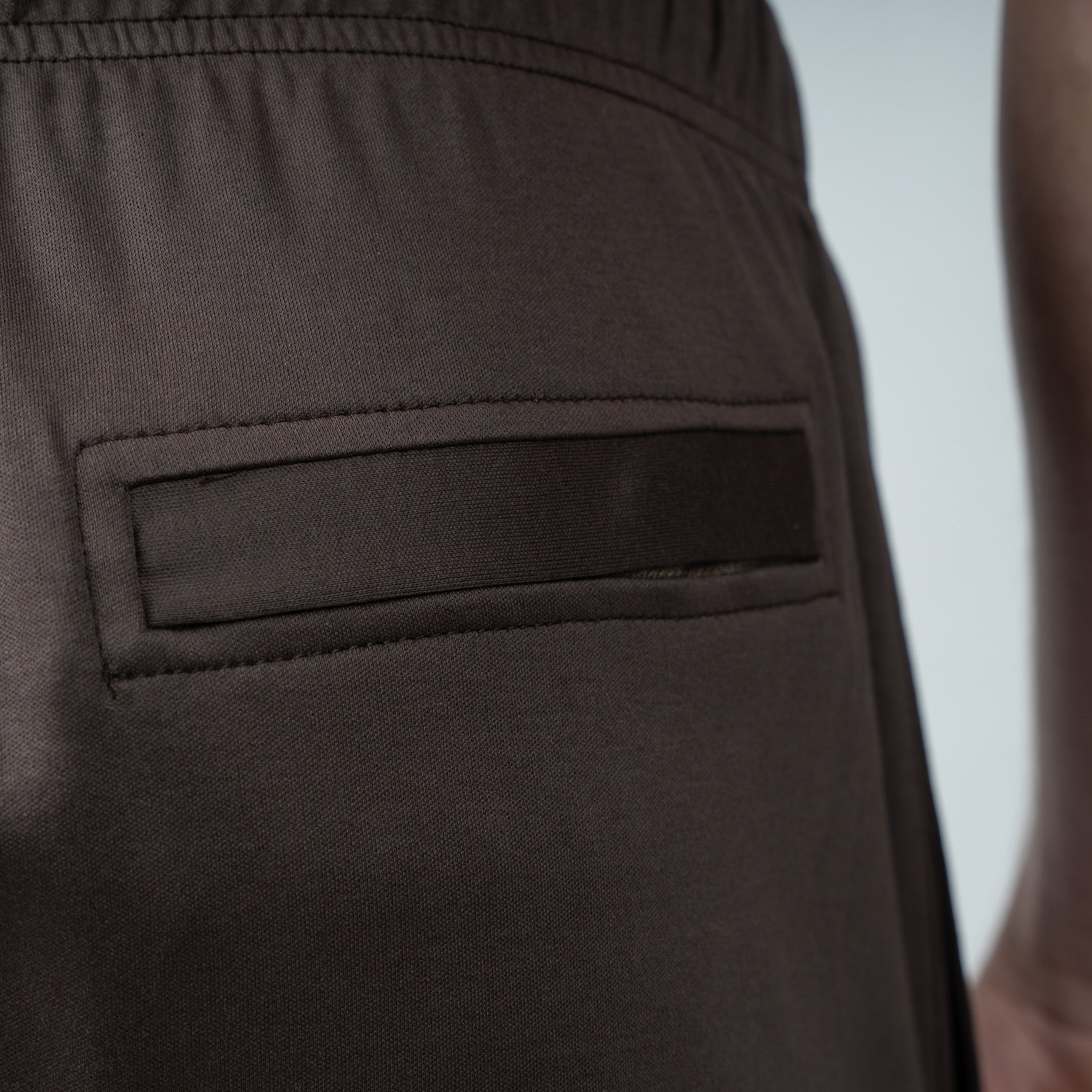 Valenza Korte Broek Donkerbruin | Interlock Supima