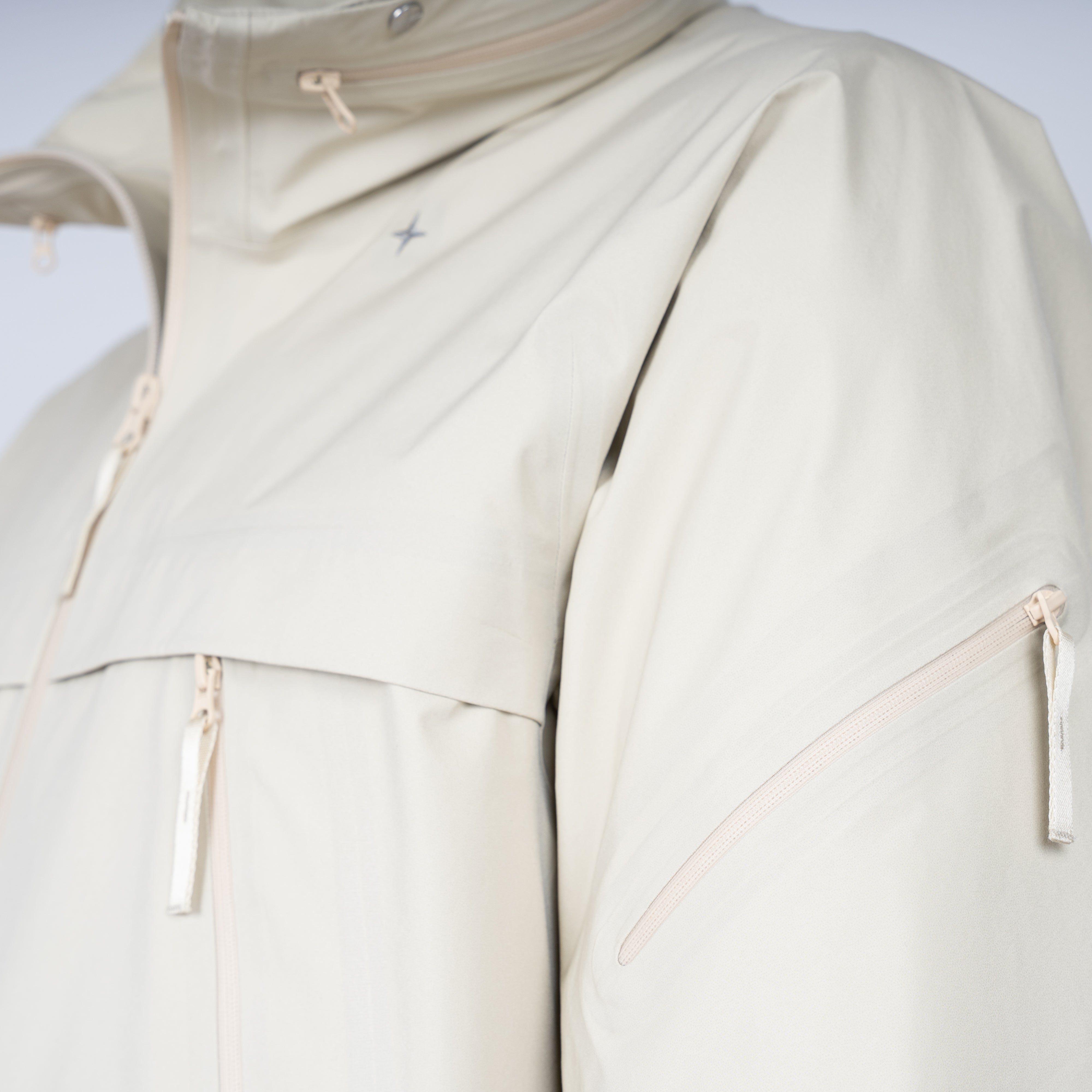 Stone Island Waterproof Jack Beige | Stellina GORE-TEX